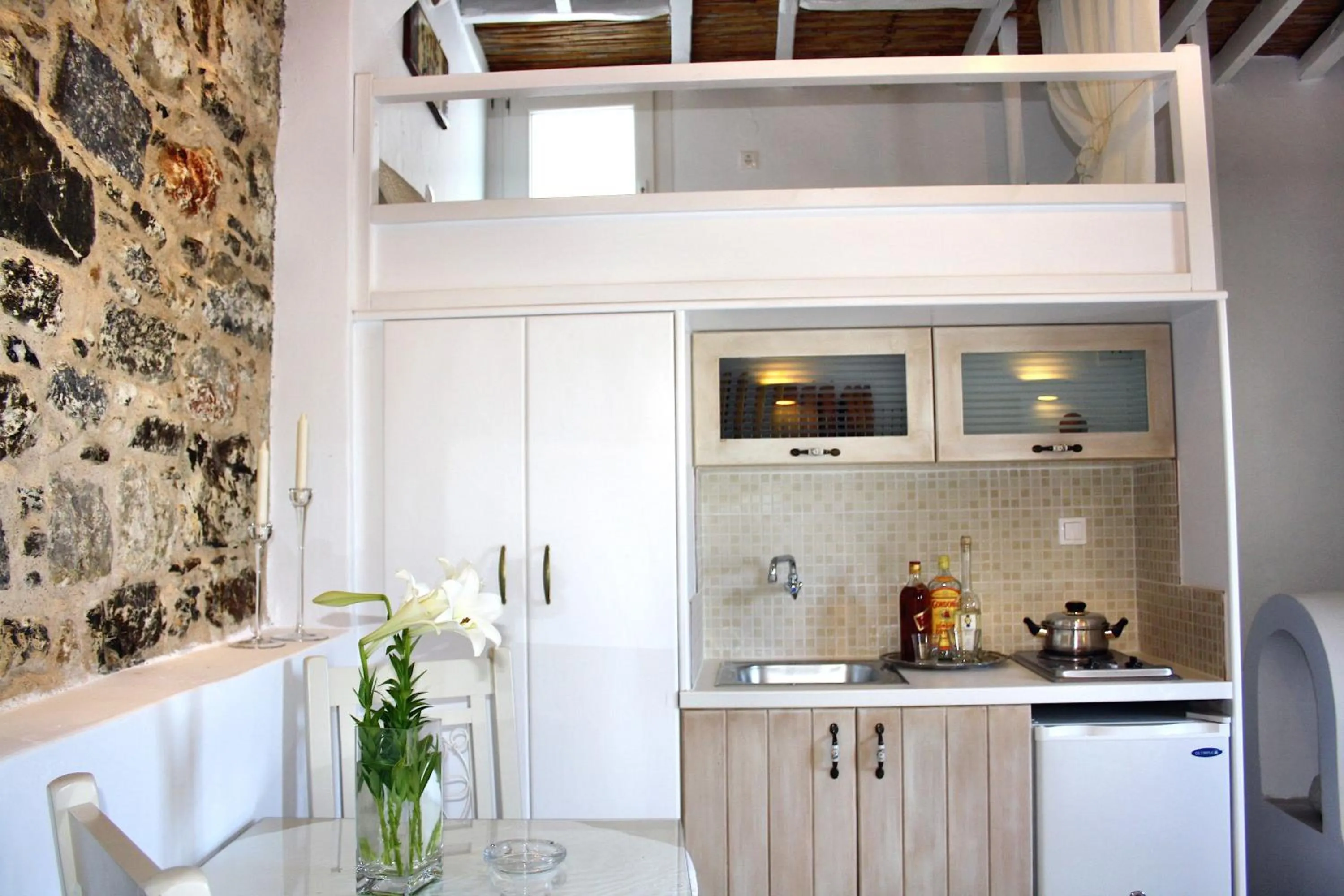 Kitchen or kitchenette in Mariakis Studios