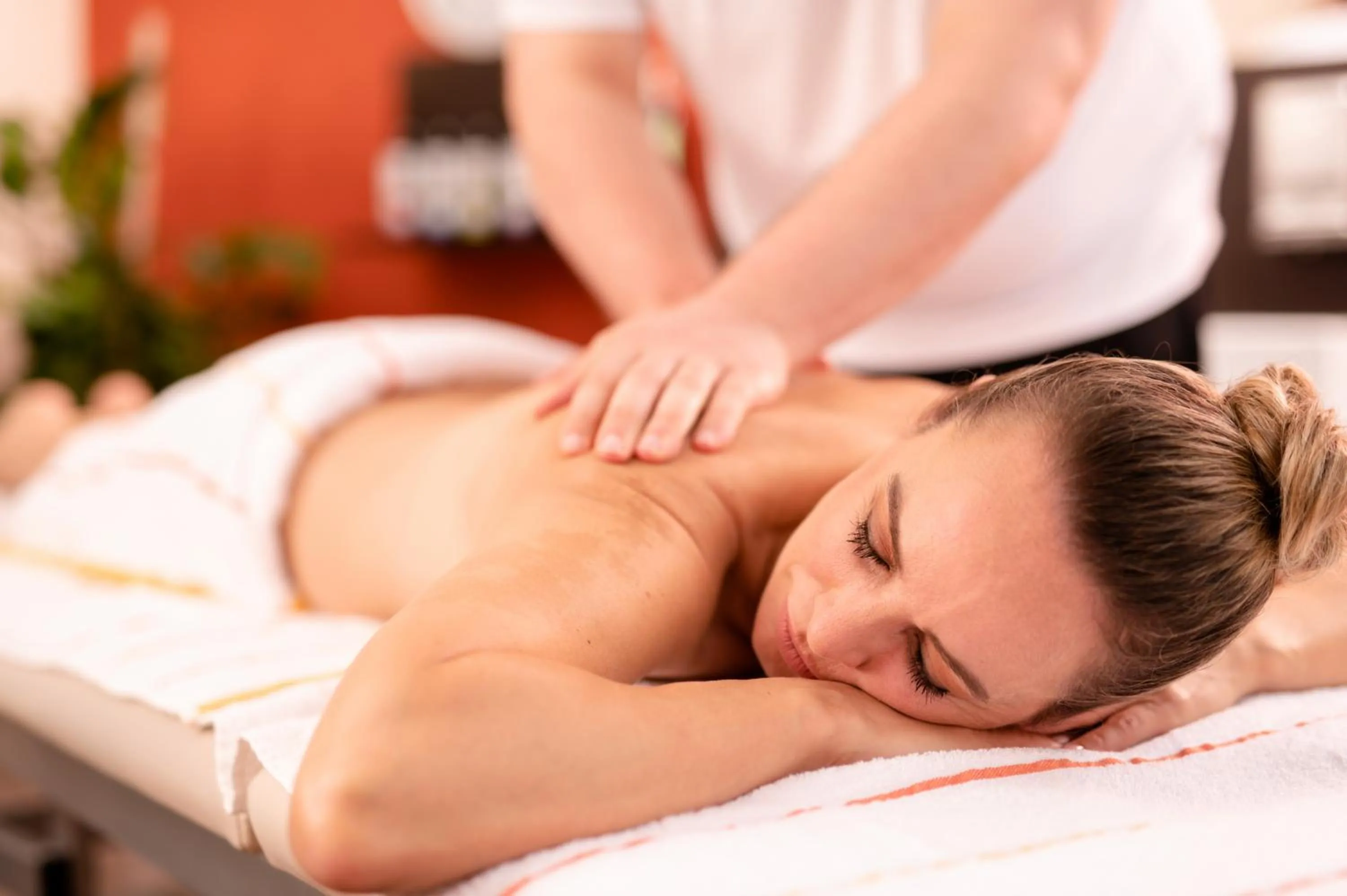 Massage in Bio Thermalhotel Falkenhof