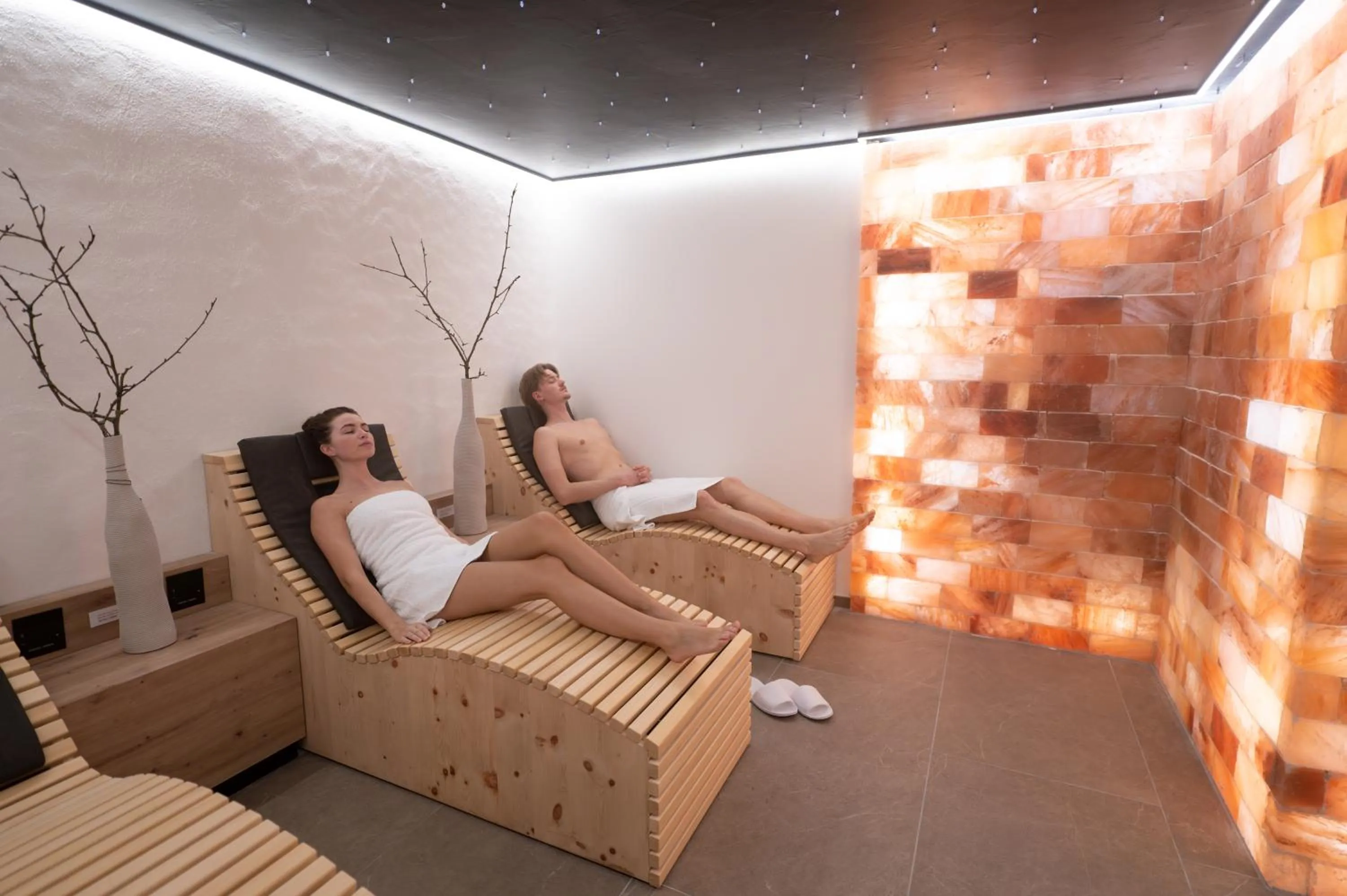 Spa and wellness centre/facilities in Bio Thermalhotel Falkenhof