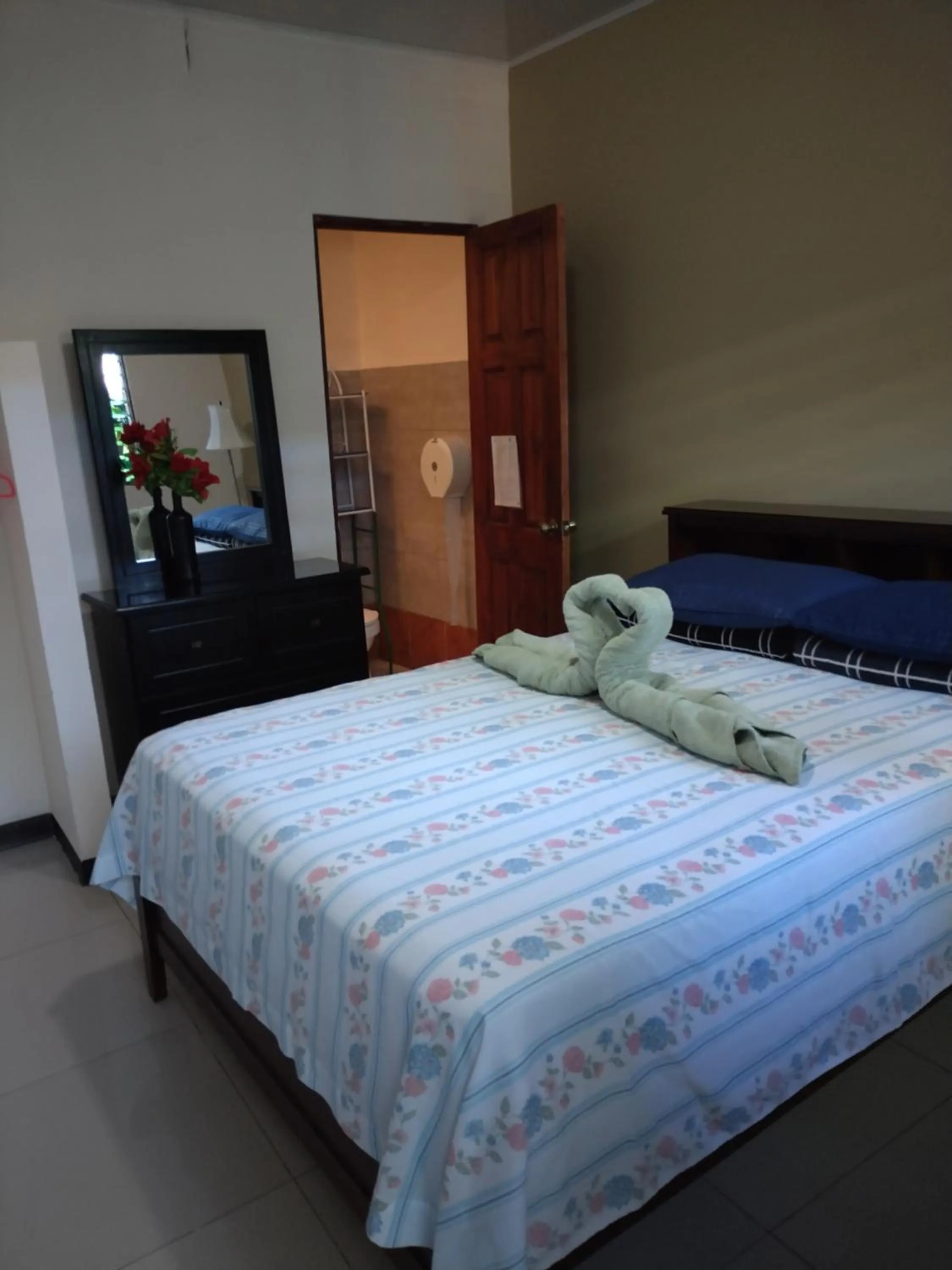 Bed in Hotel Trianon