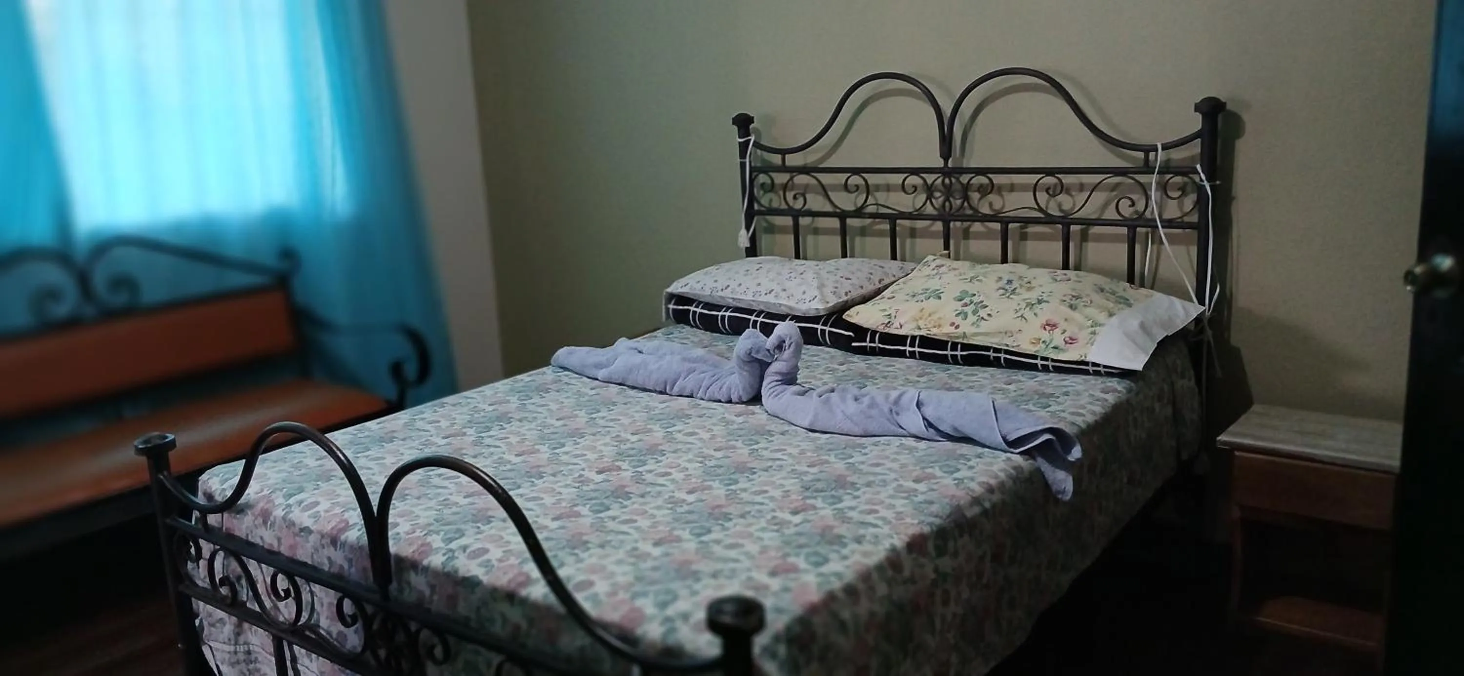 Bed in Hotel Trianon