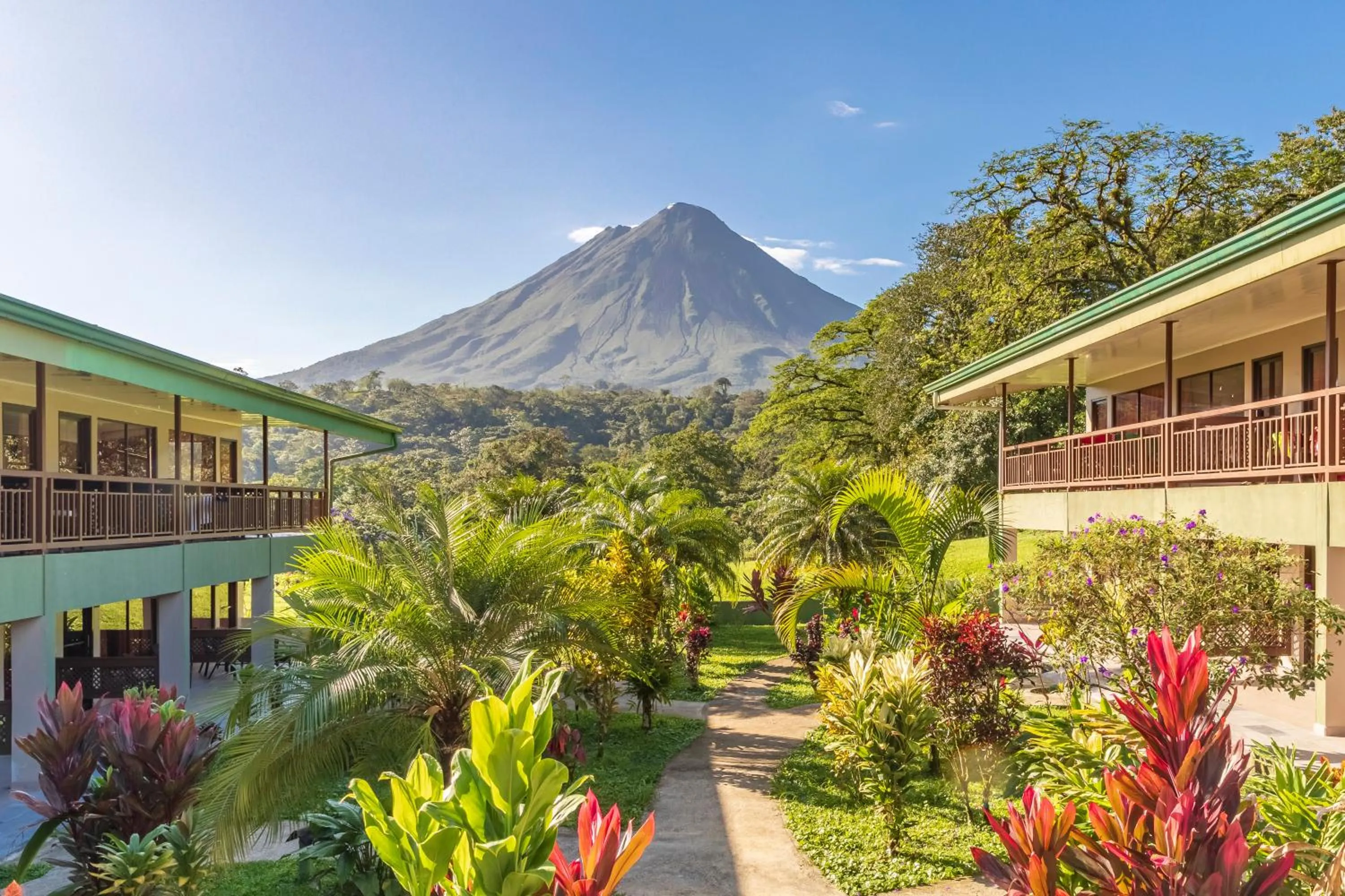 Garden view in Hotel Lavas Tacotal