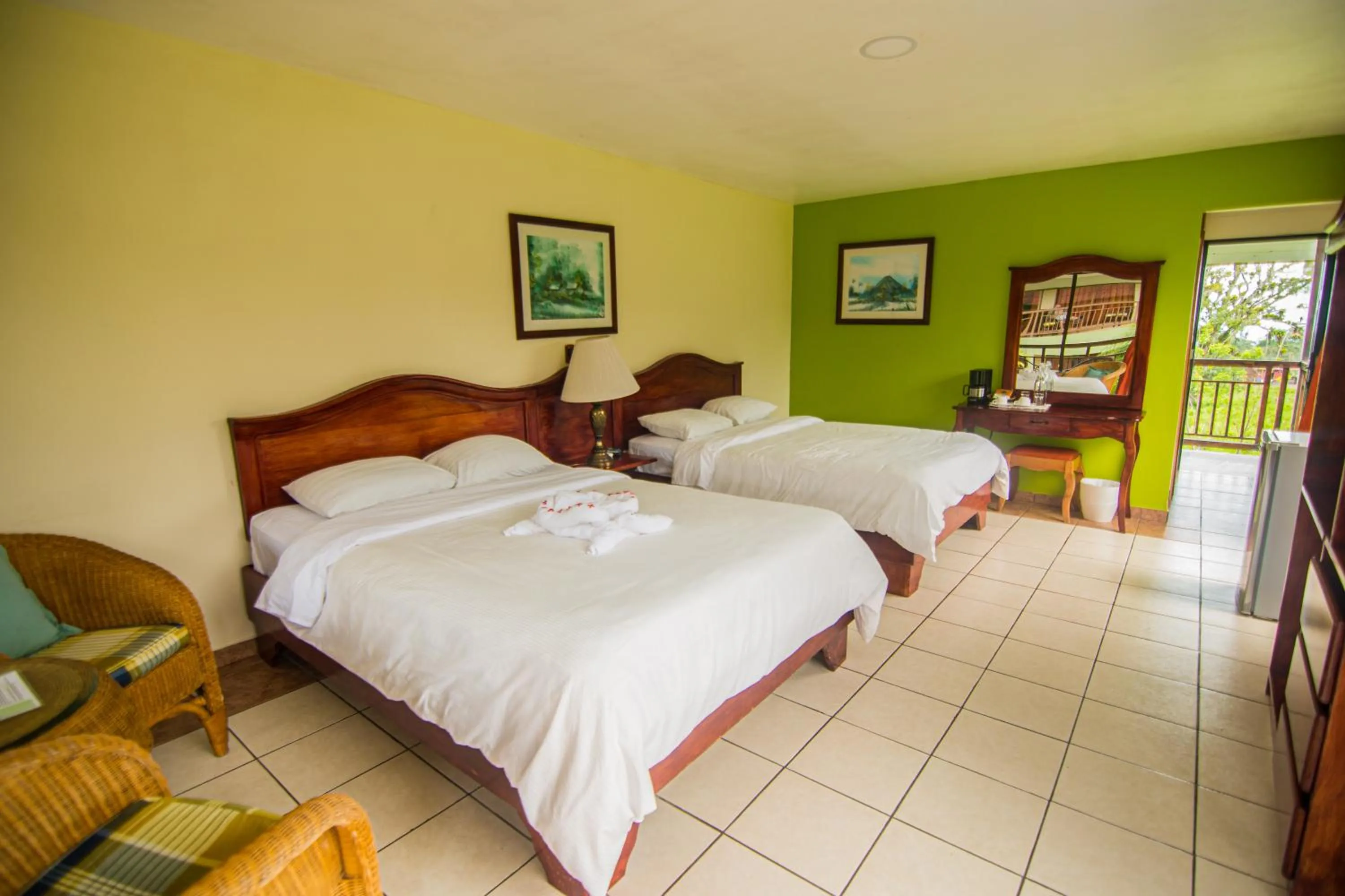 Photo of the whole room, Bed in Hotel Lavas Tacotal