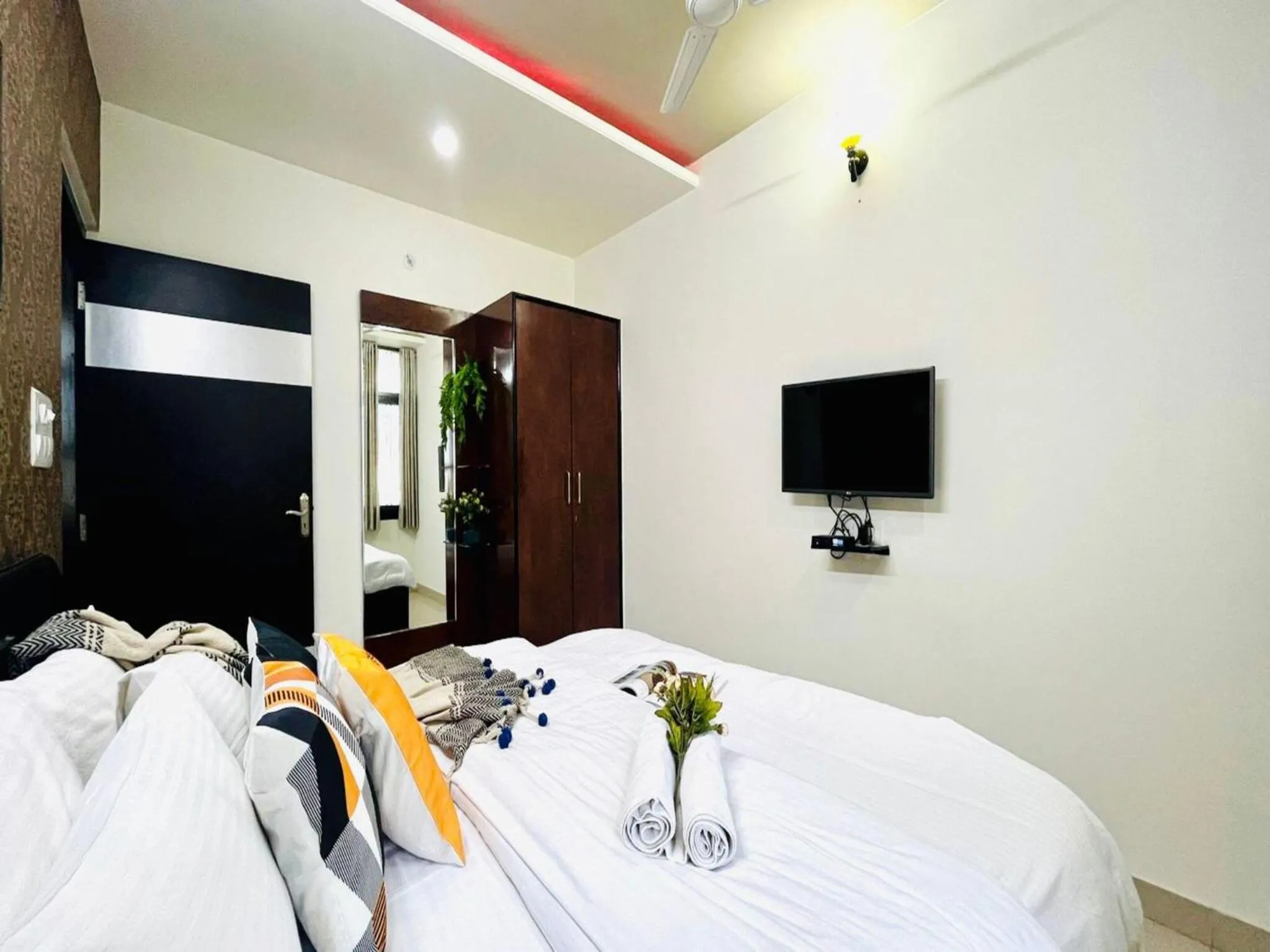 Bedroom, Bed in BluO 2BR Jaipur - Lift, Balcony, Parking, Terrace