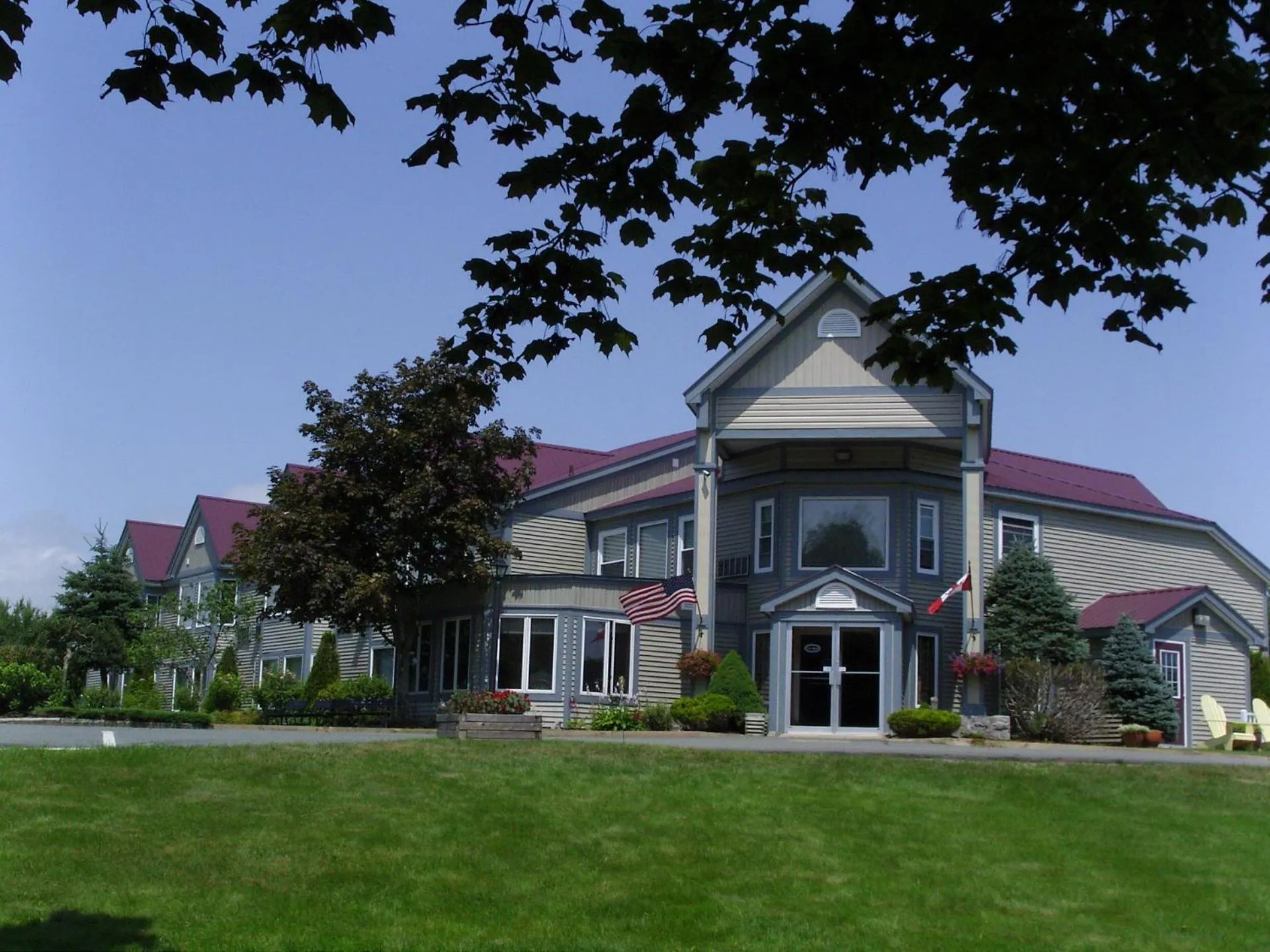 Facade/entrance in Granite Town Hotel