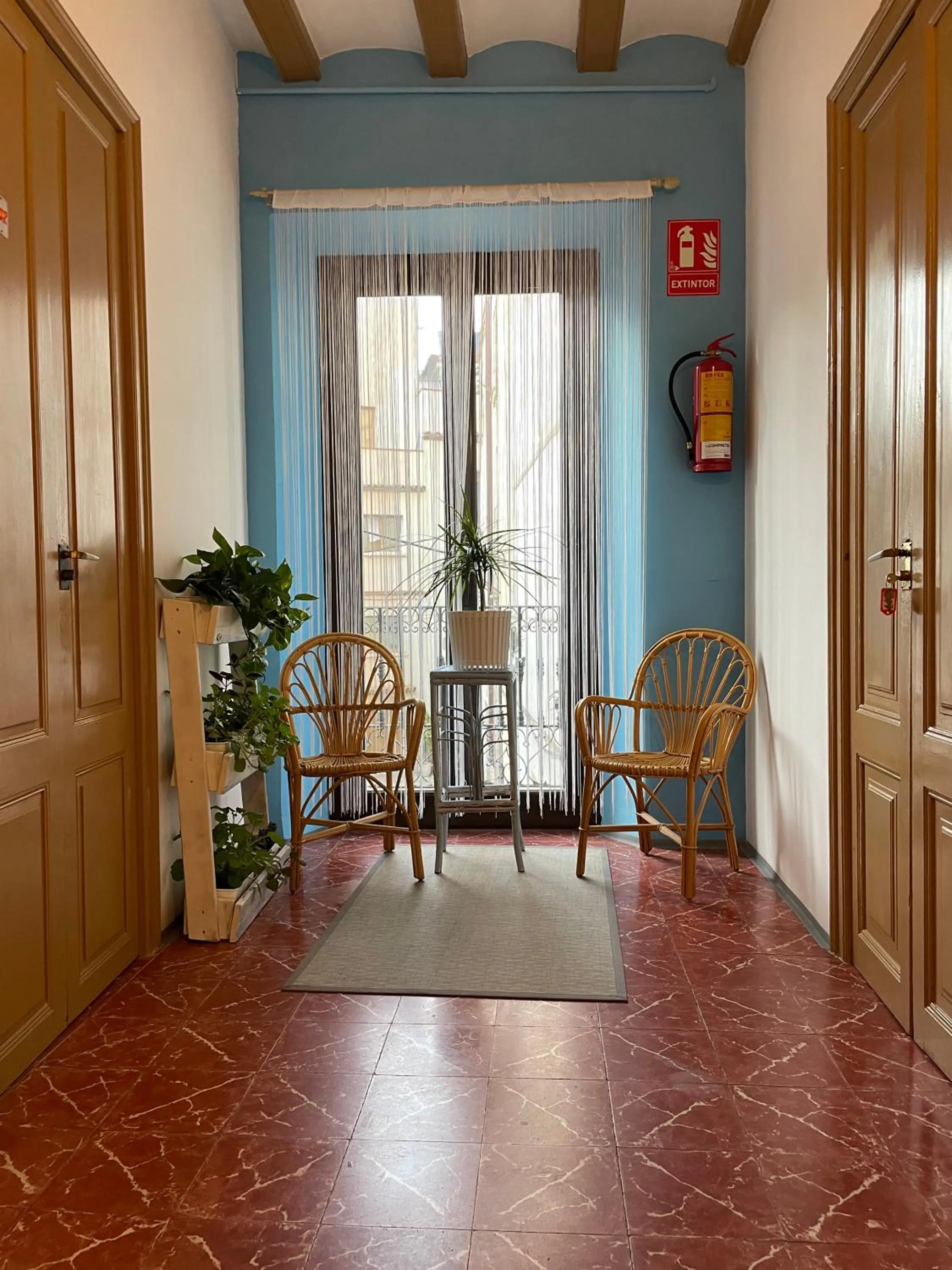 Property building in P&R hostals Can Tort