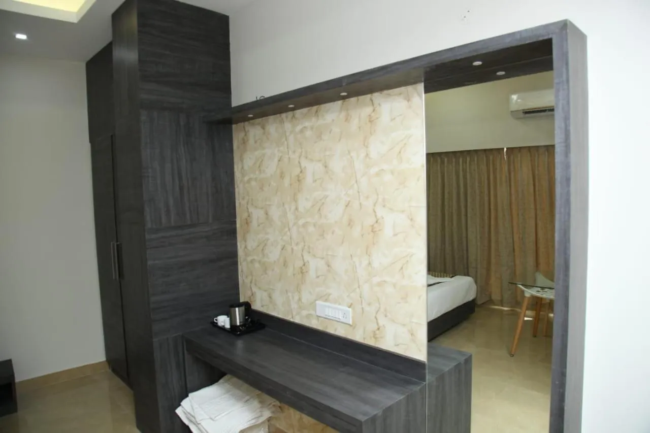 Communal lounge/ TV room in century courtyard