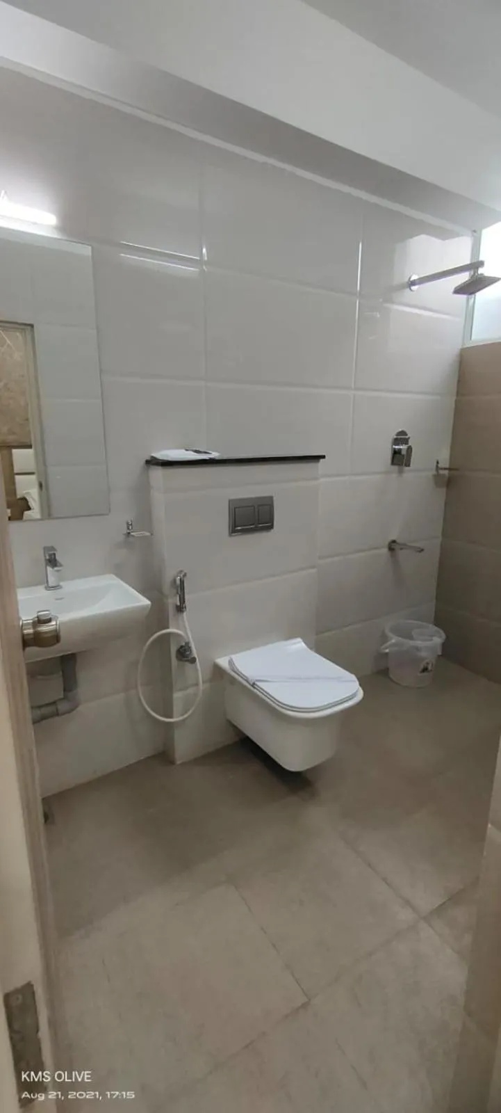 Shower in century courtyard