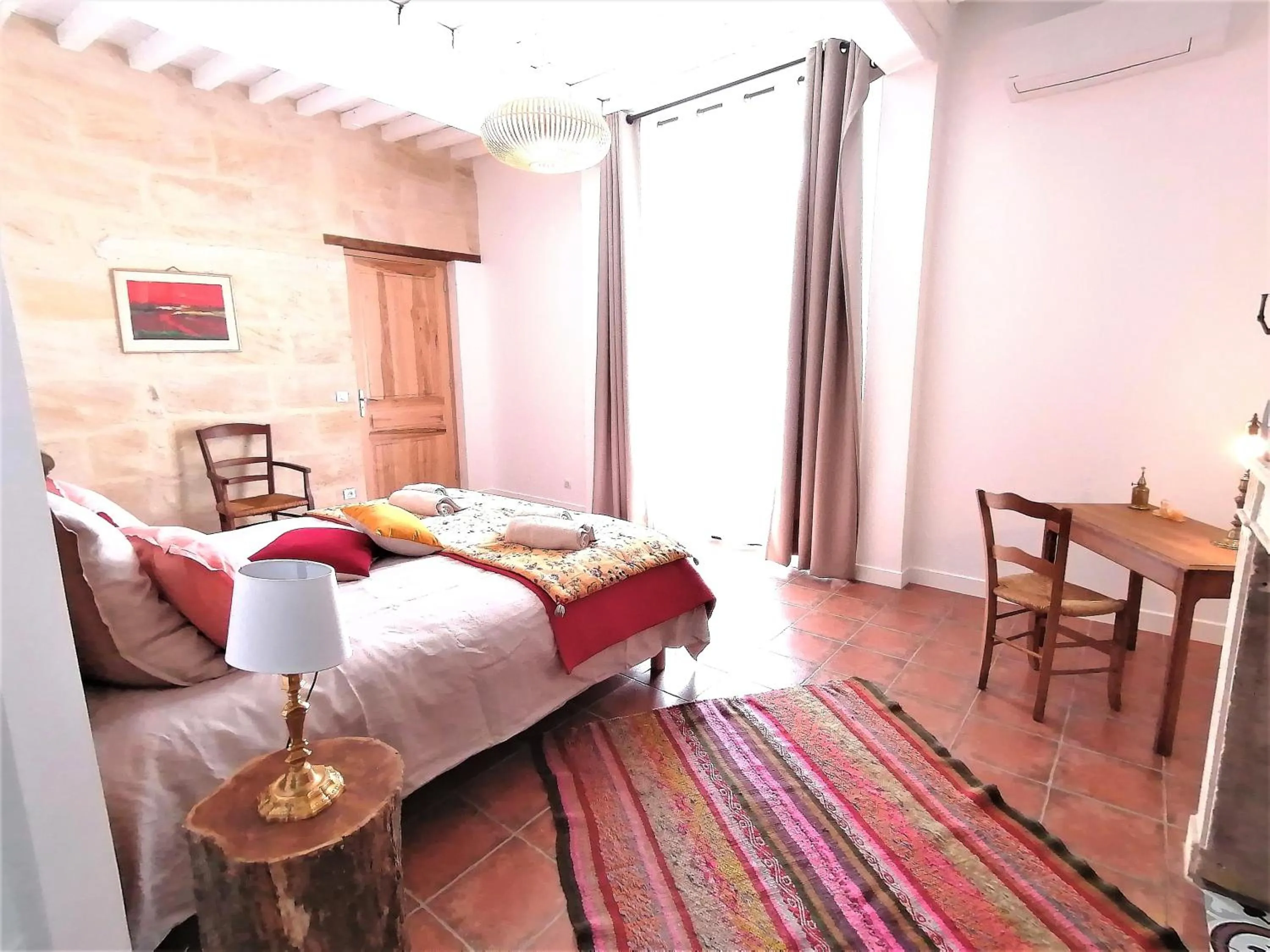 Domaine de Gaïa, Piscine, Pétanque, Ping Pong, proche Saint-Emilion