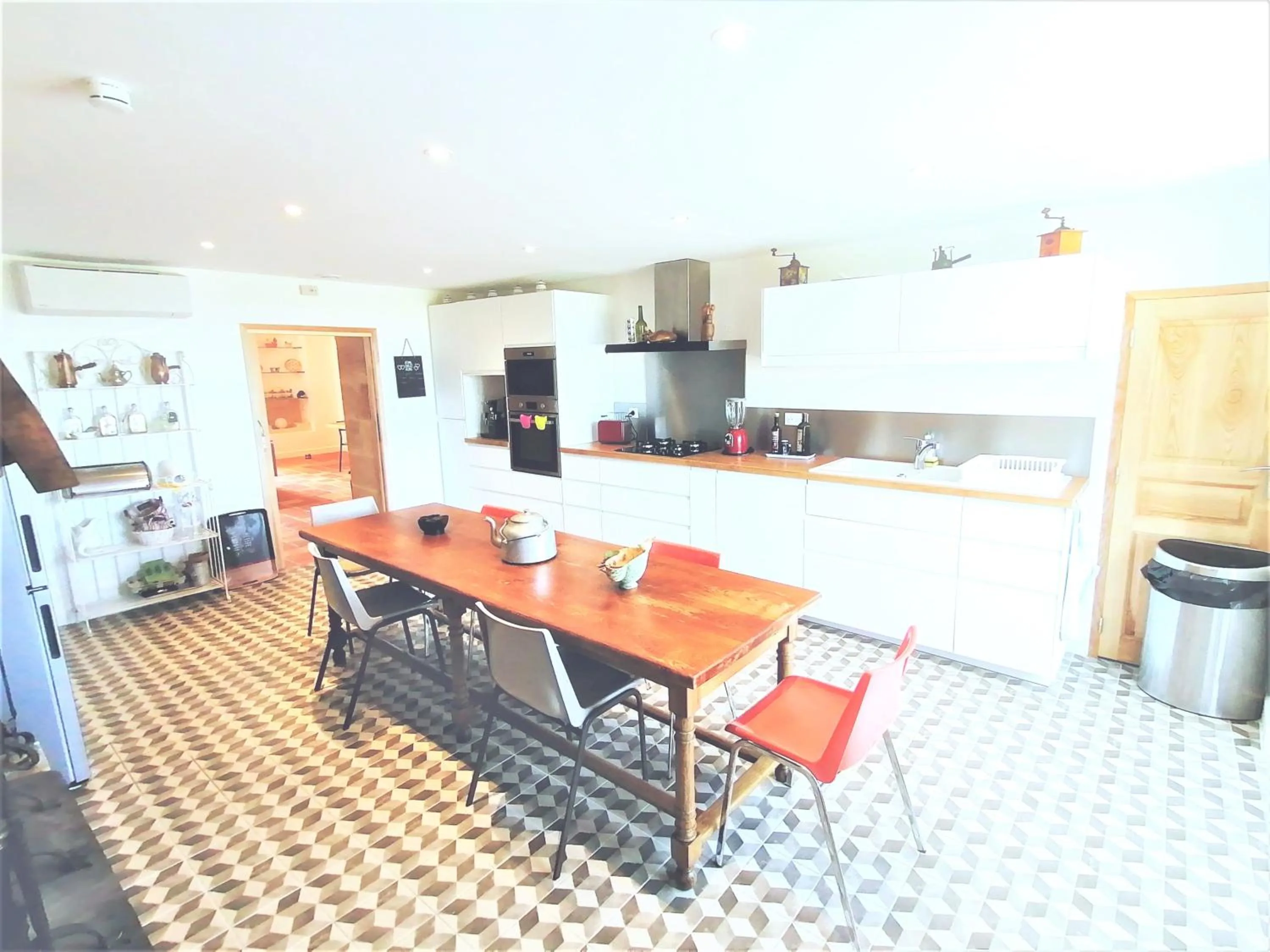 Domaine de Gaïa, Piscine, Pétanque, Ping Pong, proche Saint-Emilion