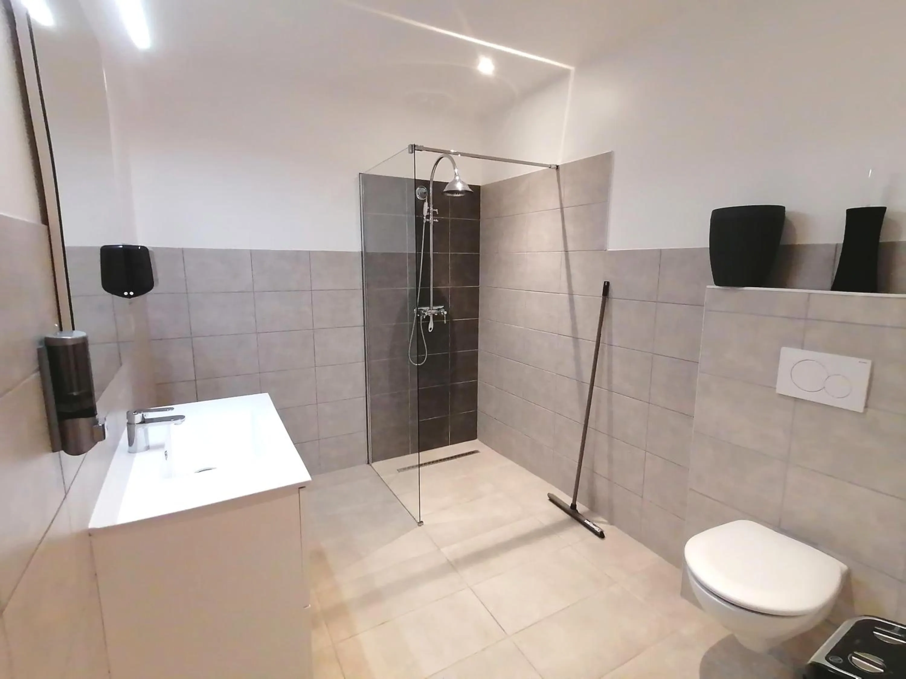 Domaine de Gaïa, Piscine, Pétanque, Ping Pong, proche Saint-Emilion