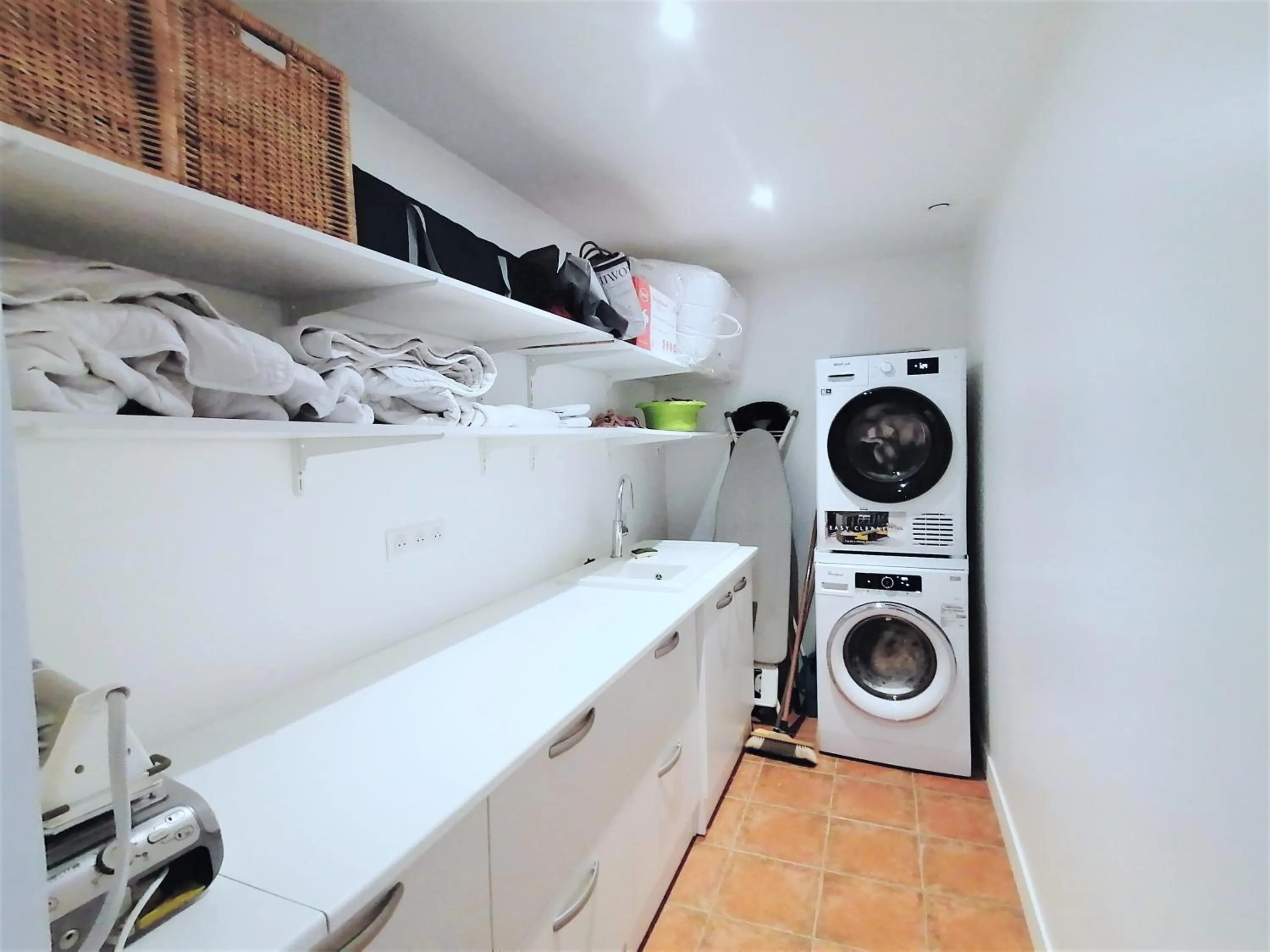 Domaine de Gaïa, Piscine, Pétanque, Ping Pong, proche Saint-Emilion