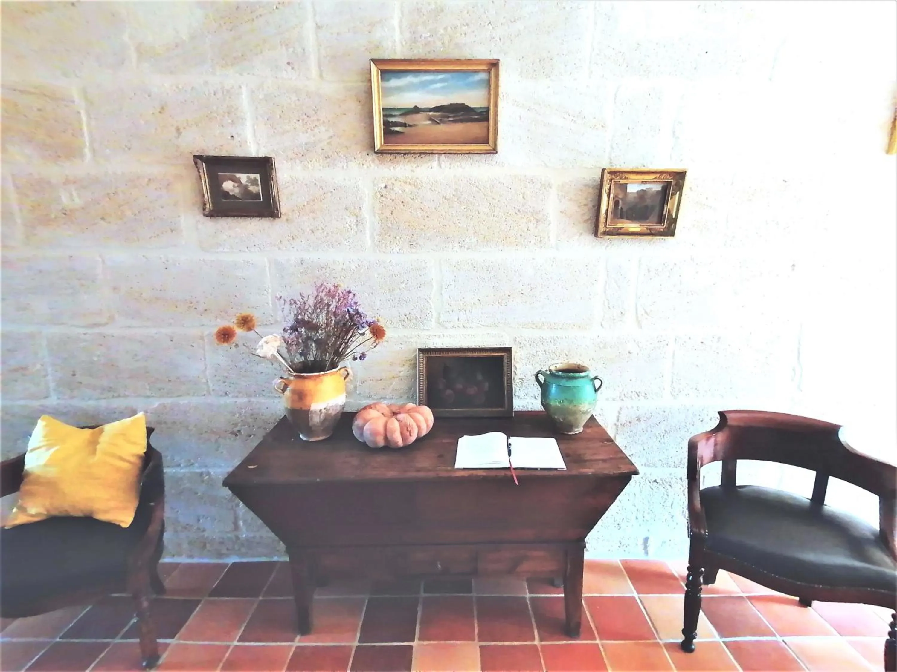 Domaine de Gaïa, Piscine, Pétanque, Ping Pong, proche Saint-Emilion