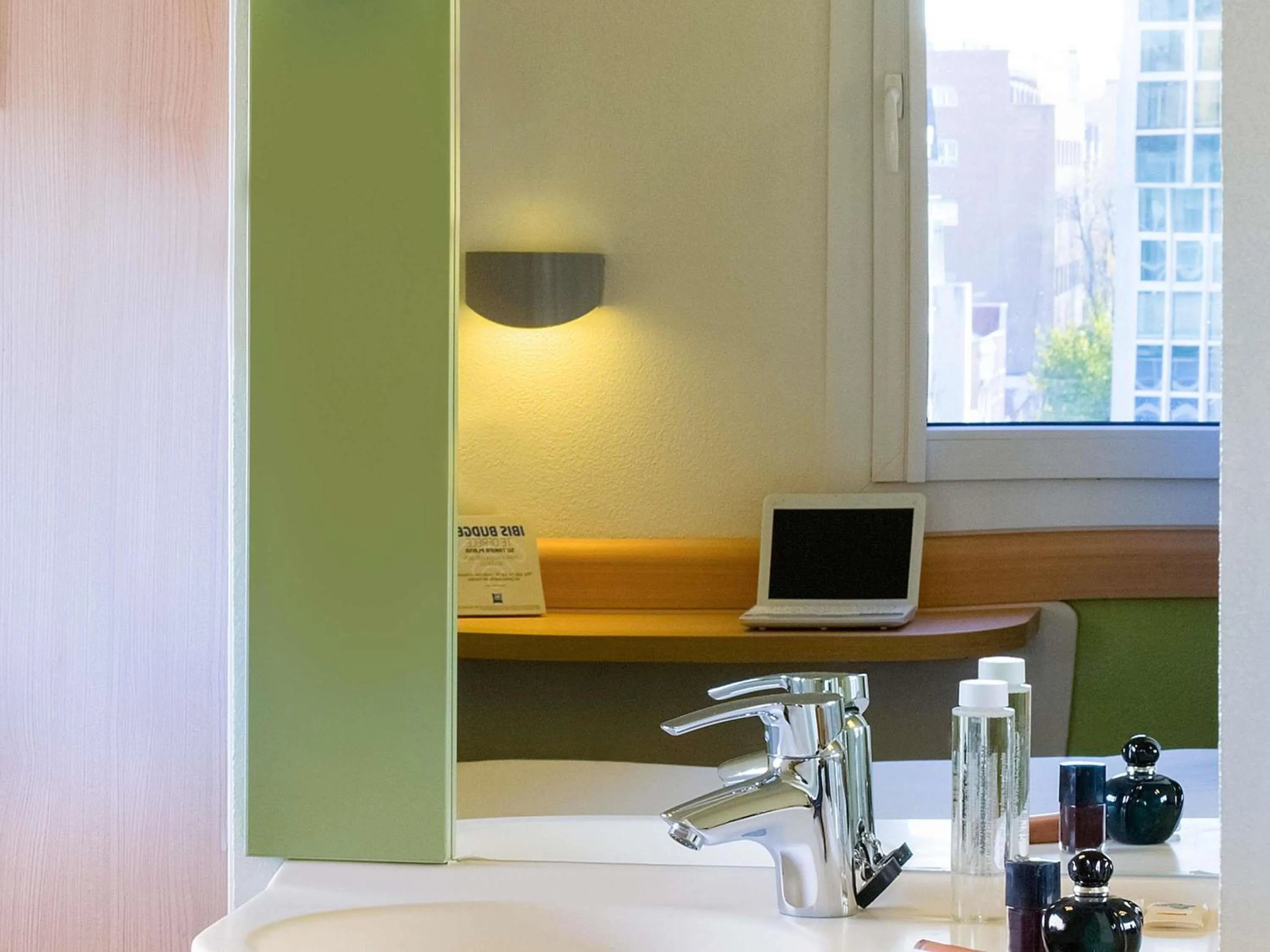 Bedroom in Ibis Budget Madrid Calle Alcalá