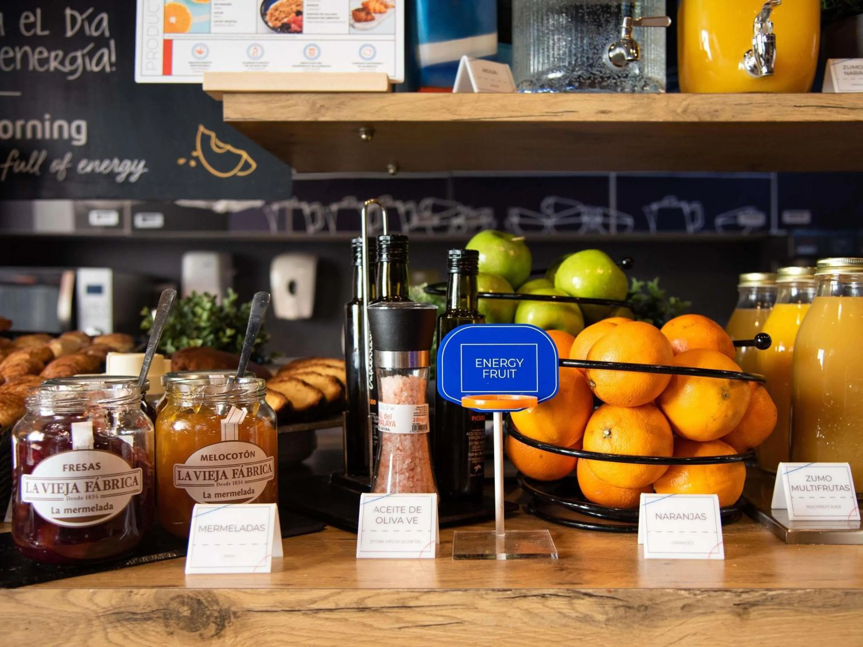 Breakfast in Ibis Budget Madrid Calle Alcalá