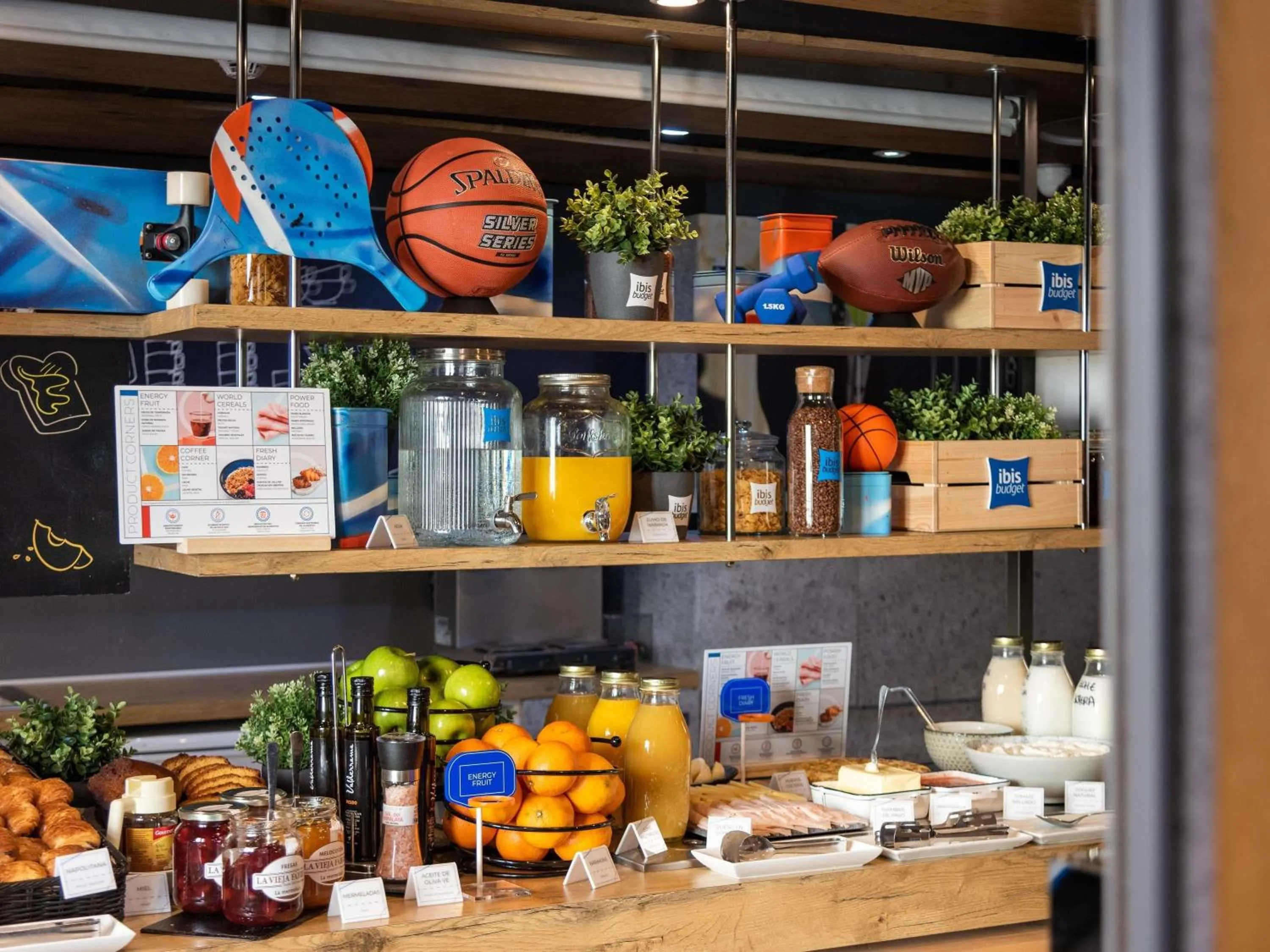 Breakfast in Ibis Budget Madrid Calle Alcalá