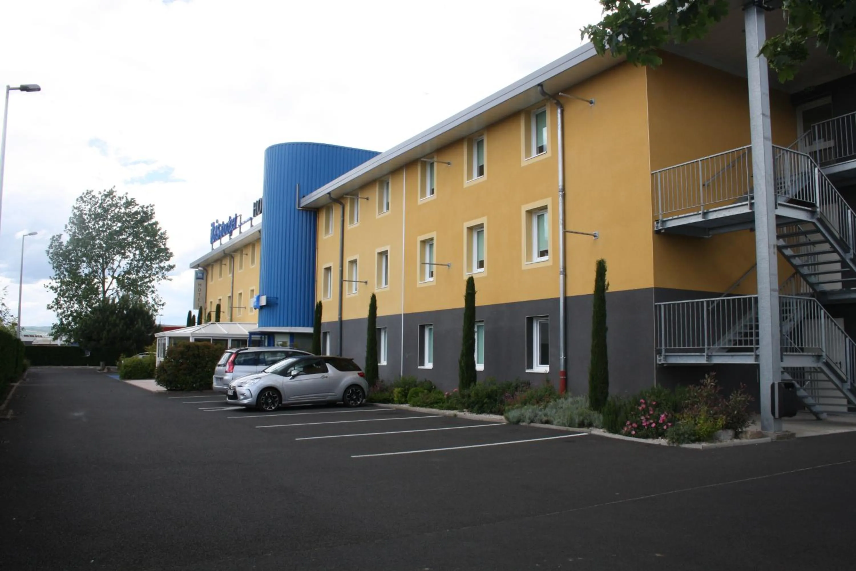 Facade/entrance in ibis budget Issoire
