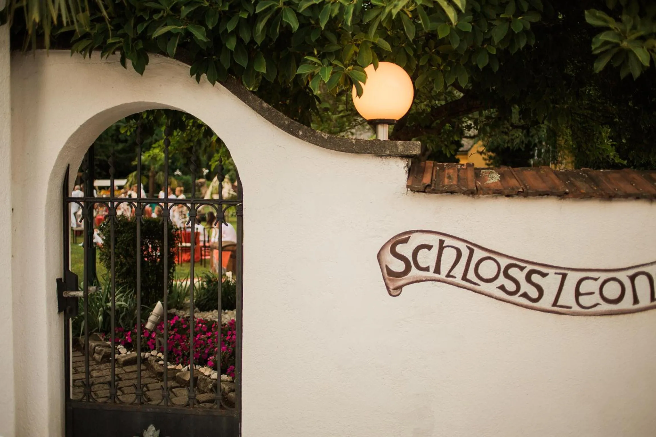 Property logo or sign in Hotel Schloss Leonstain