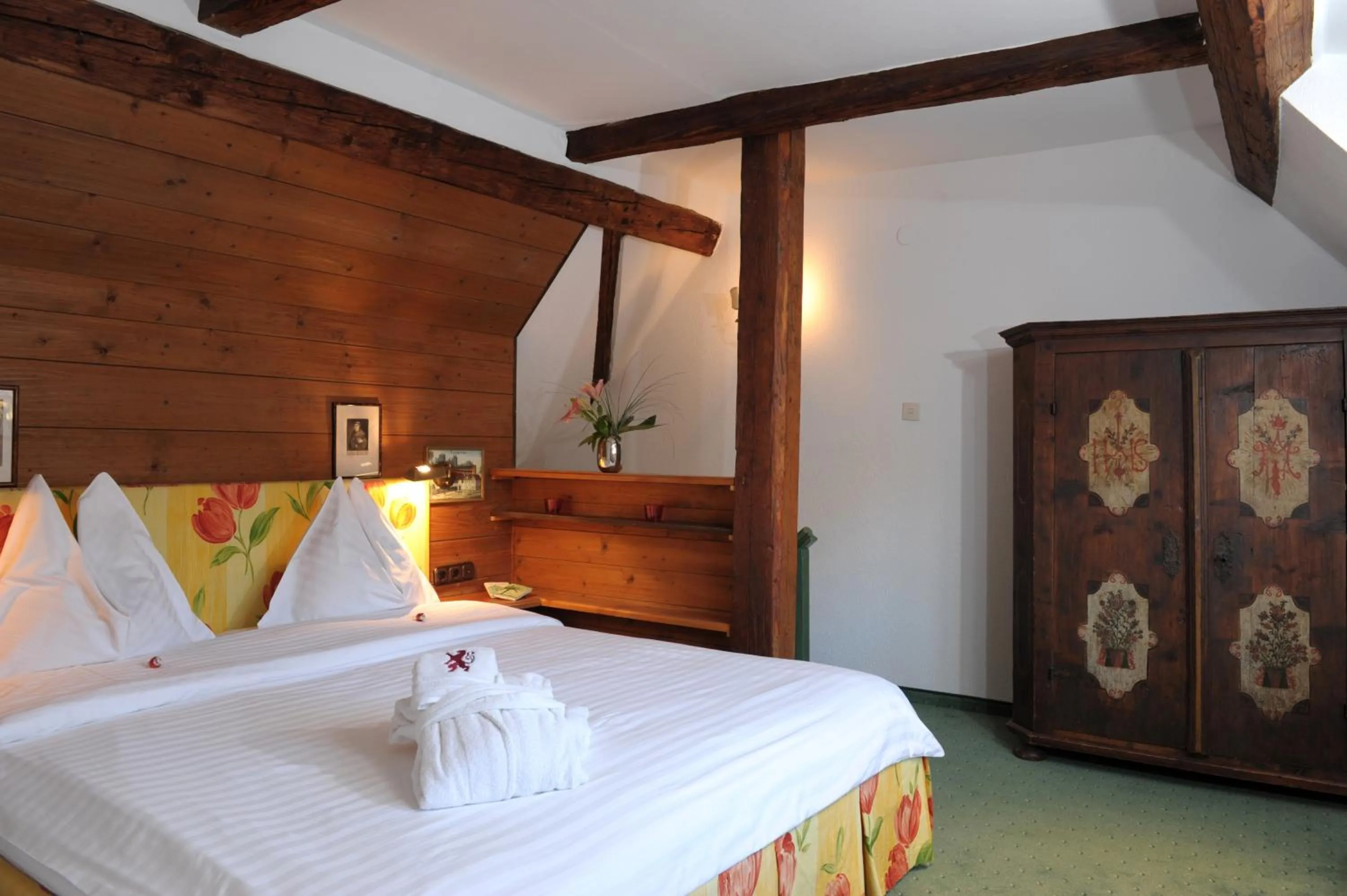 Bed in Hotel Schloss Leonstain