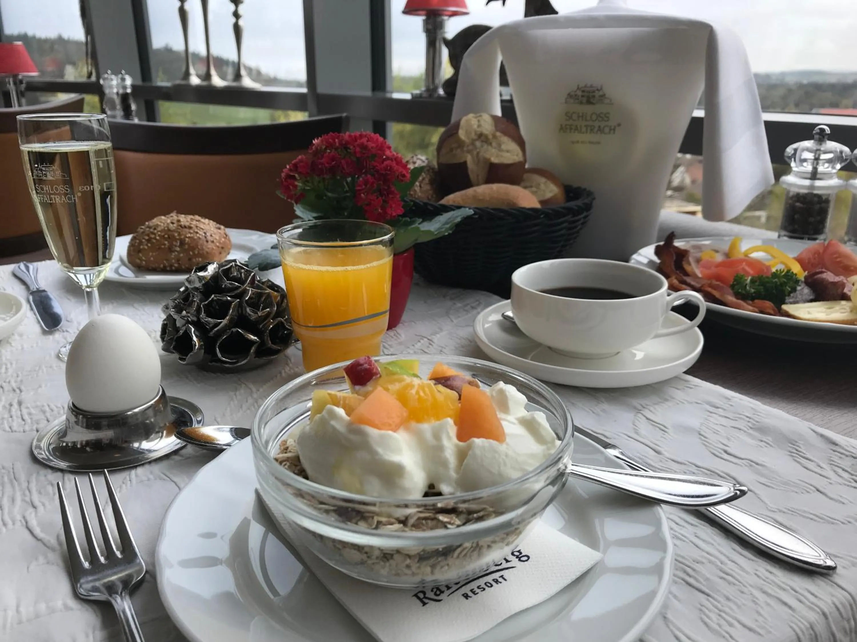 Buffet breakfast in Raitelberg Resort