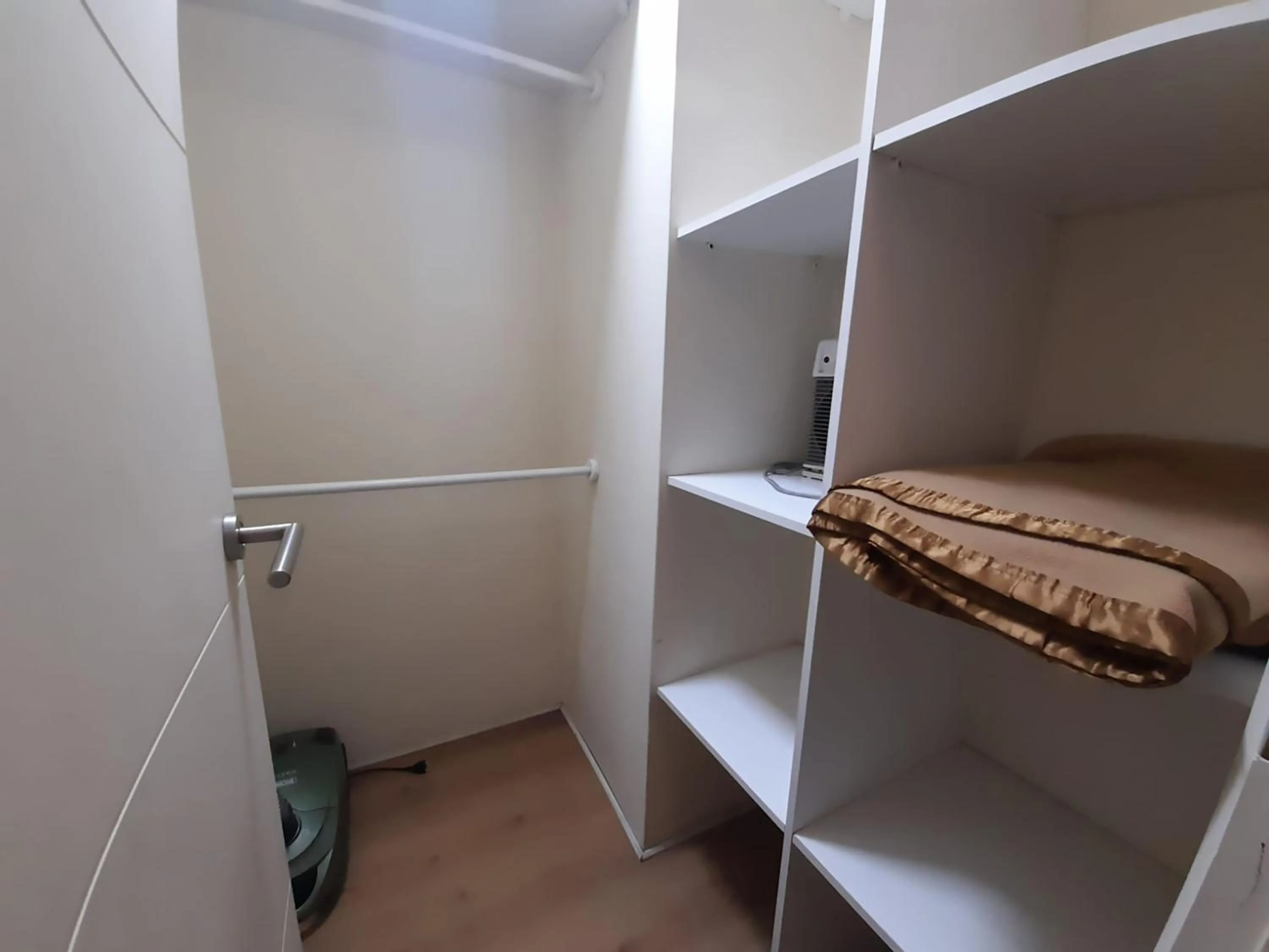 Area and facilities, Bed in VIP Apartments Chile