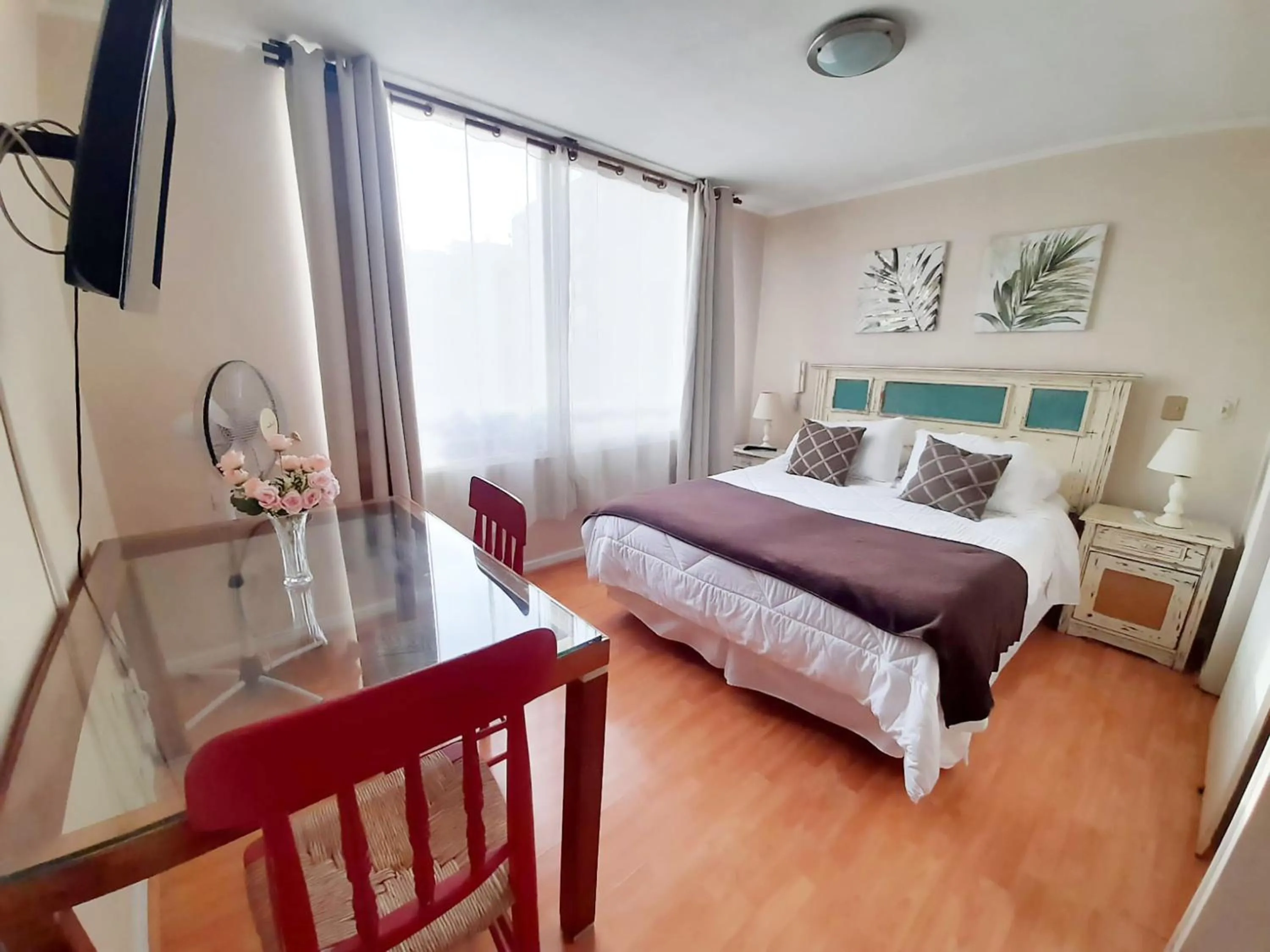 Photo of the whole room, Bed in VIP Apartments Chile