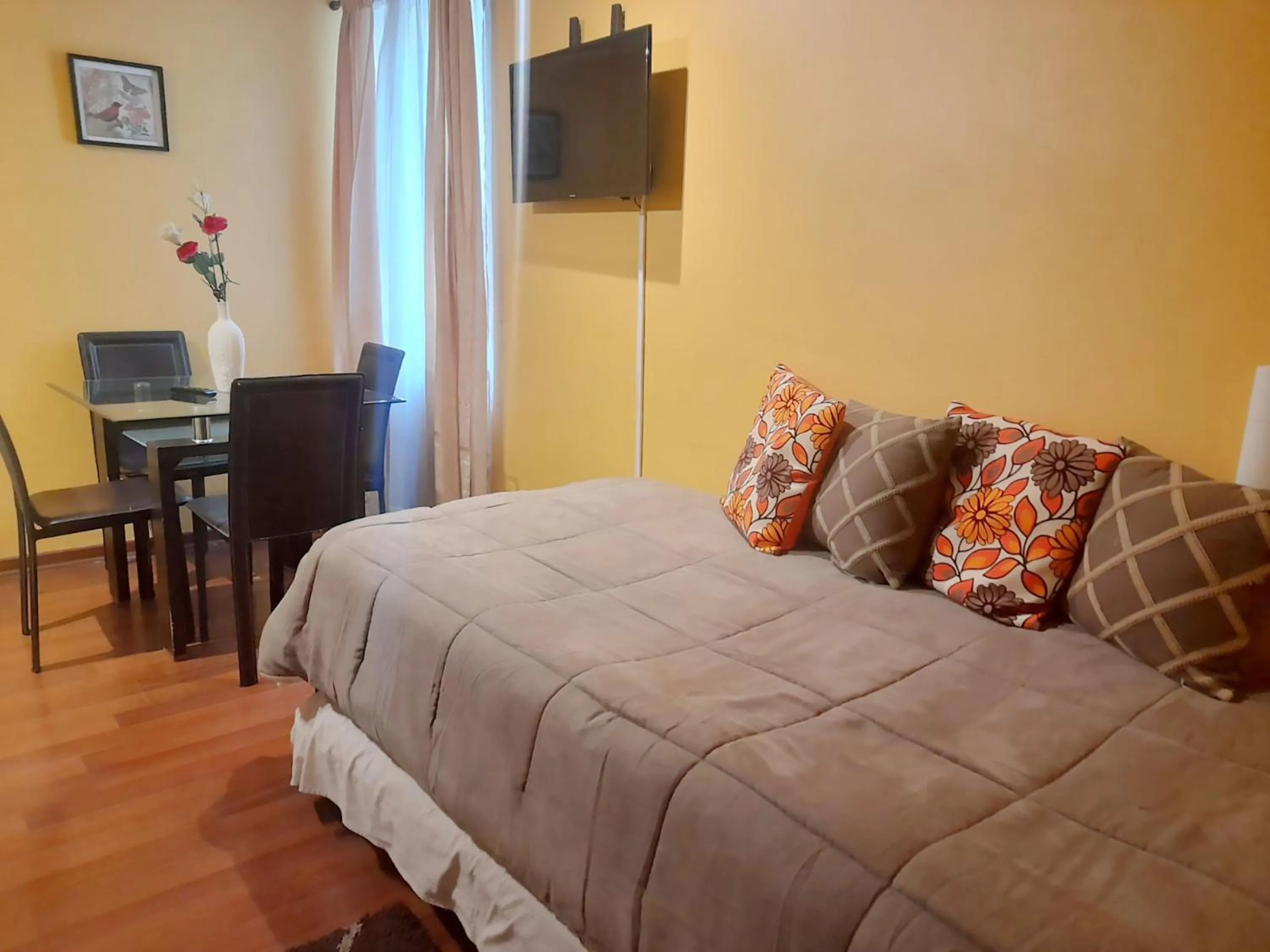 Seating area, Bed in VIP Apartments Chile