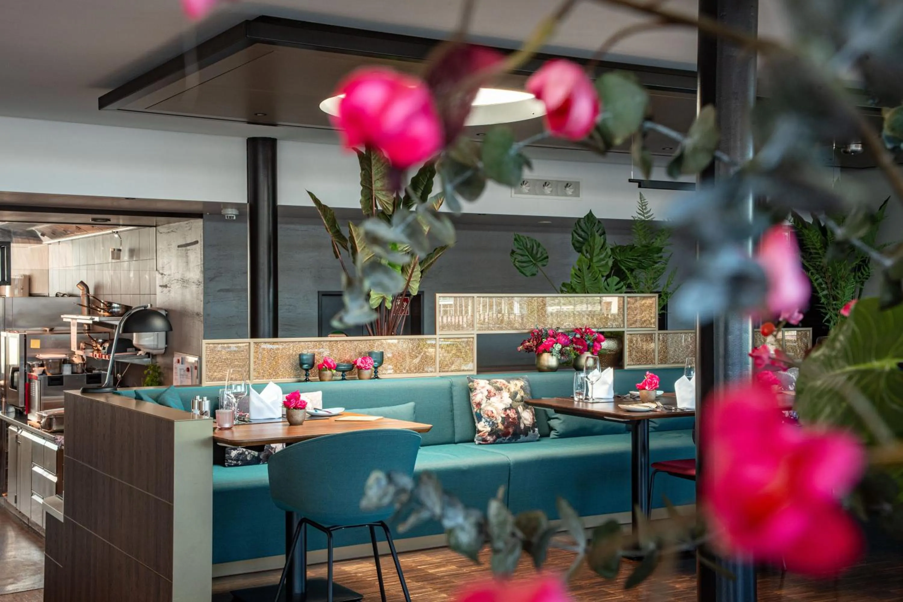 Restaurant/places to eat in Hotel Sempachersee