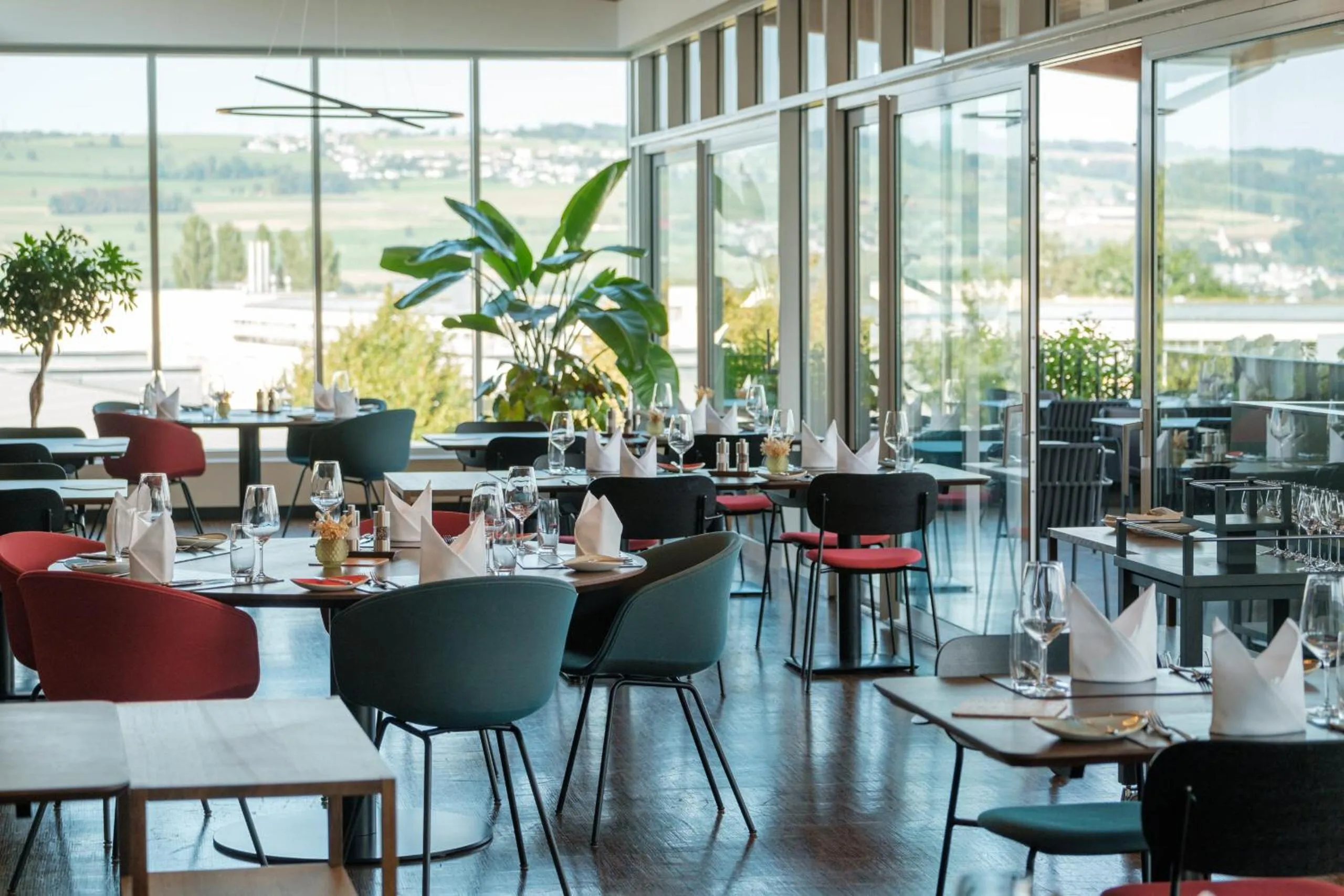 Restaurant/places to eat in Hotel Sempachersee