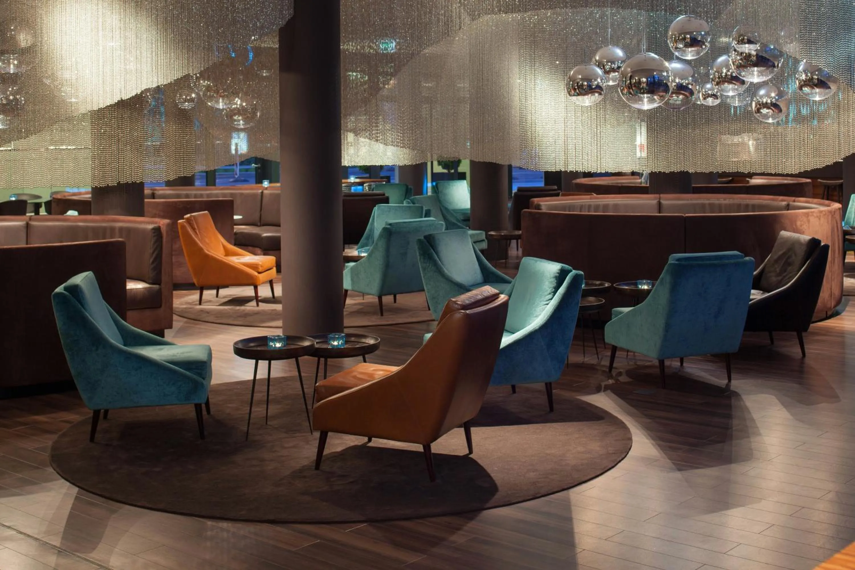 Lounge or bar in Motel One Frankfurt Messe
