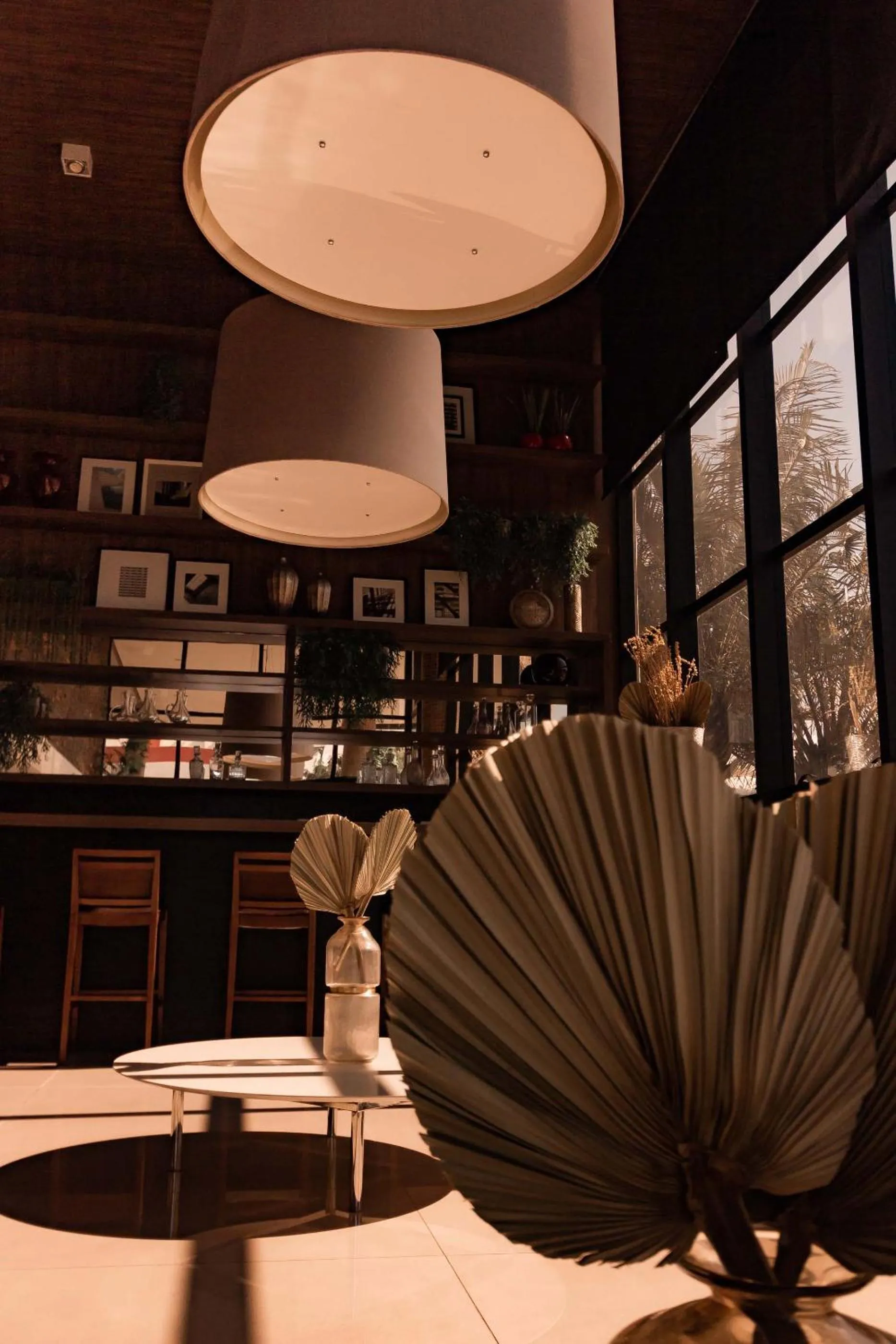 Seating area in Kennedy Executive Hotel