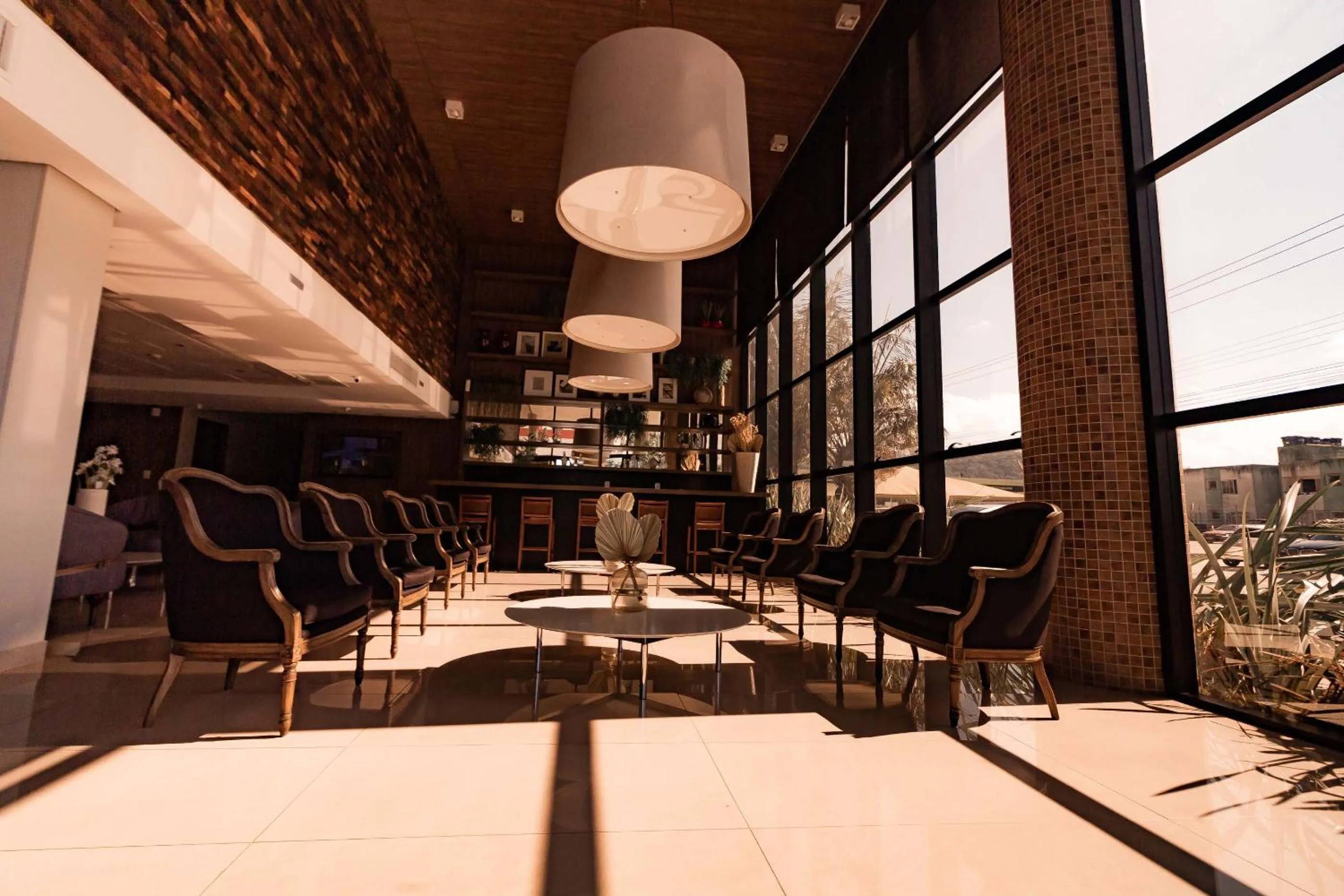 Seating area in Kennedy Executive Hotel