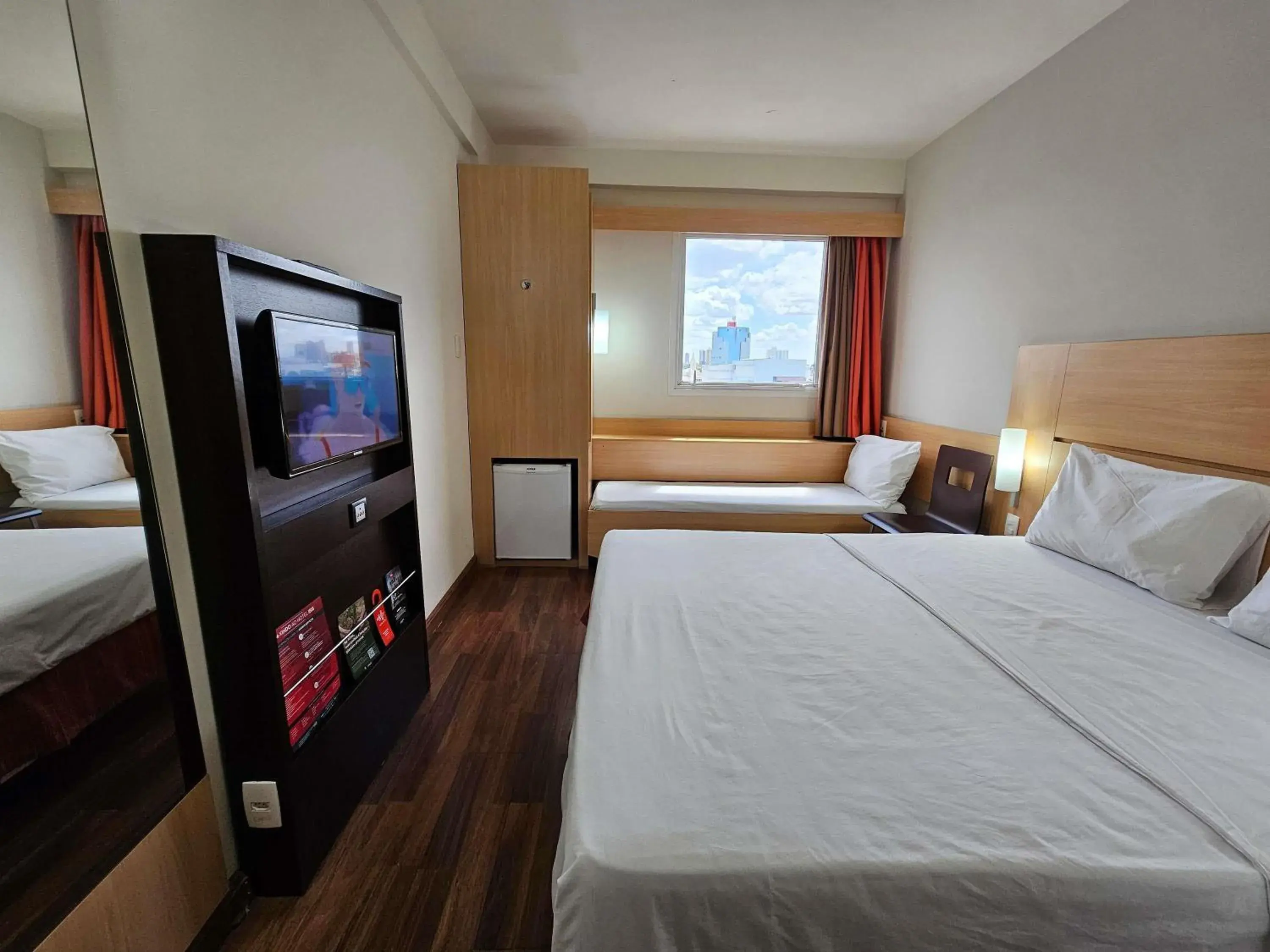 Standard Room with One Double Bed and One Single Bed in Ibis Mossoro Standard Room with One Double Bed and One Single Bed in Ibis Mossoro