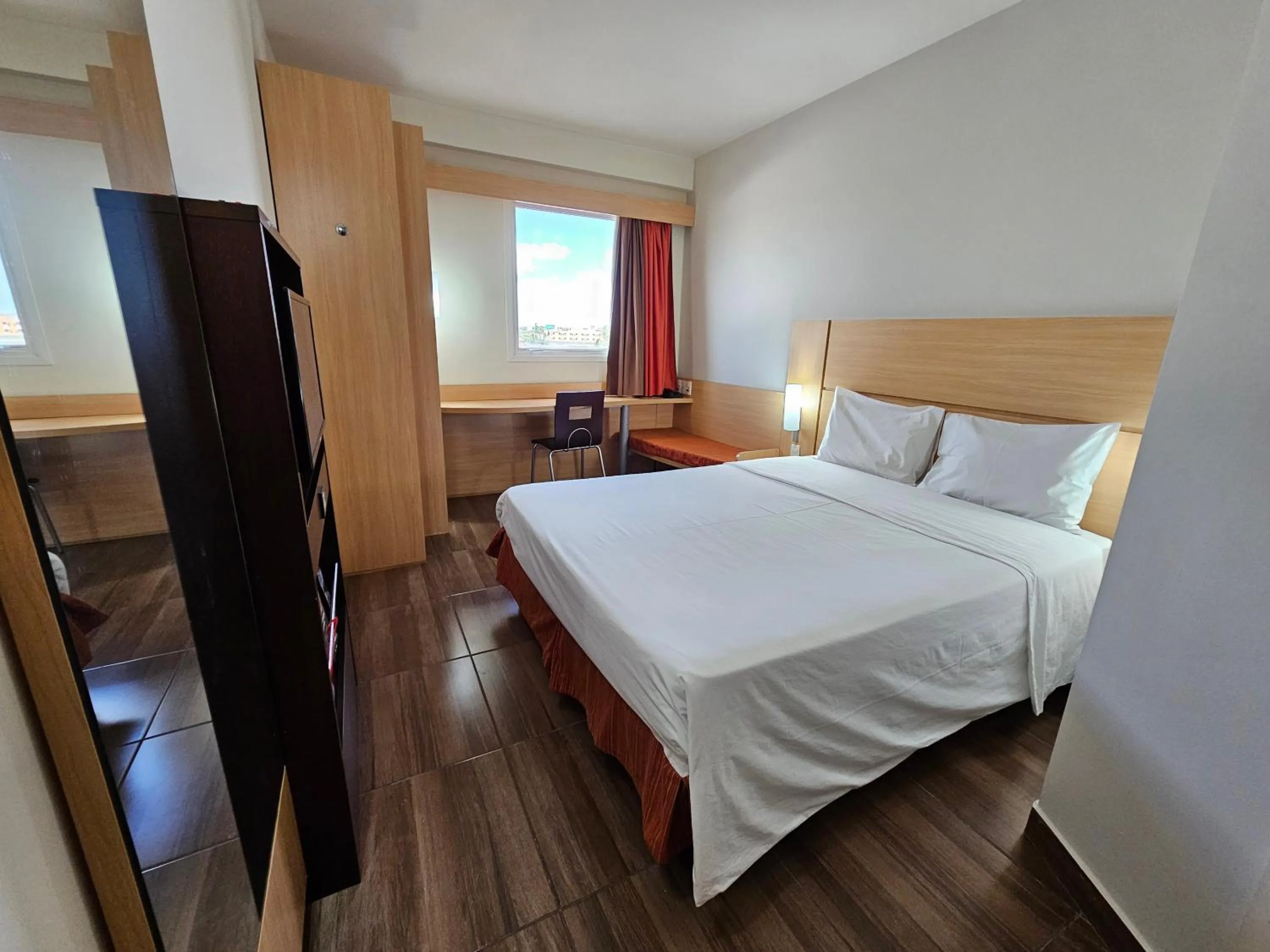 Bedroom, Bed in Ibis Mossoro