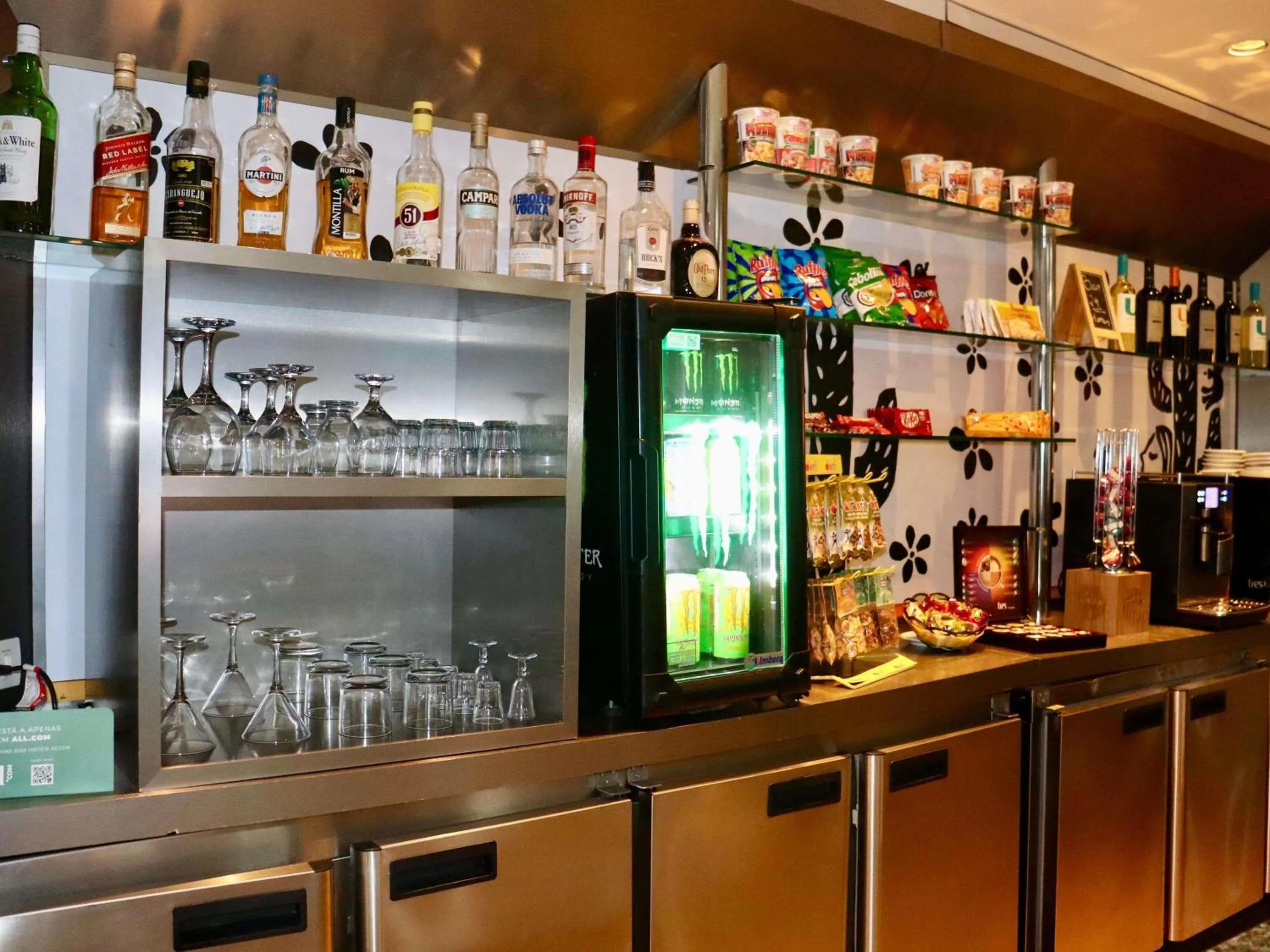 Lounge or bar in Ibis Mossoro