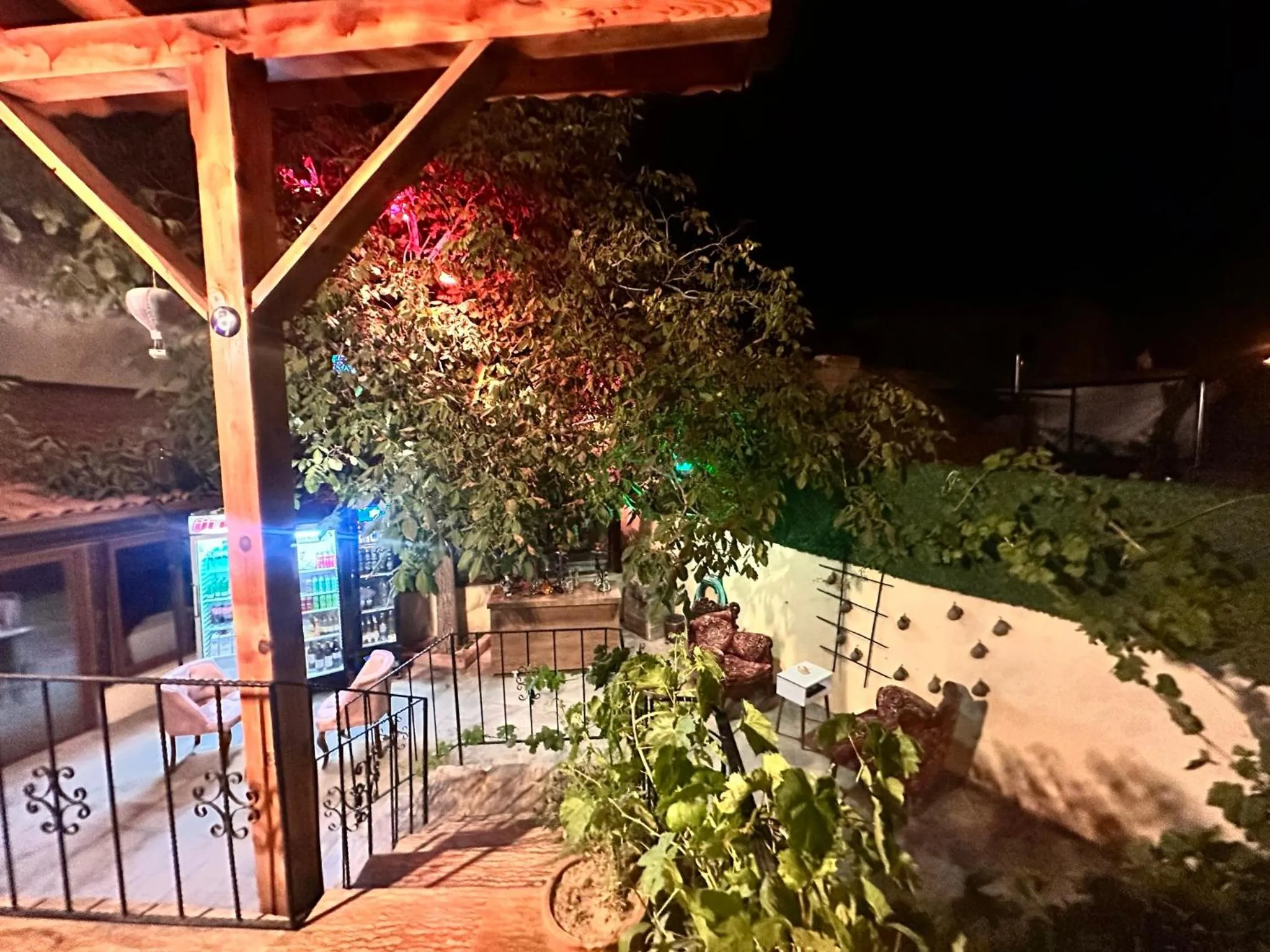 Night in Heritage Cave Inn Hotel