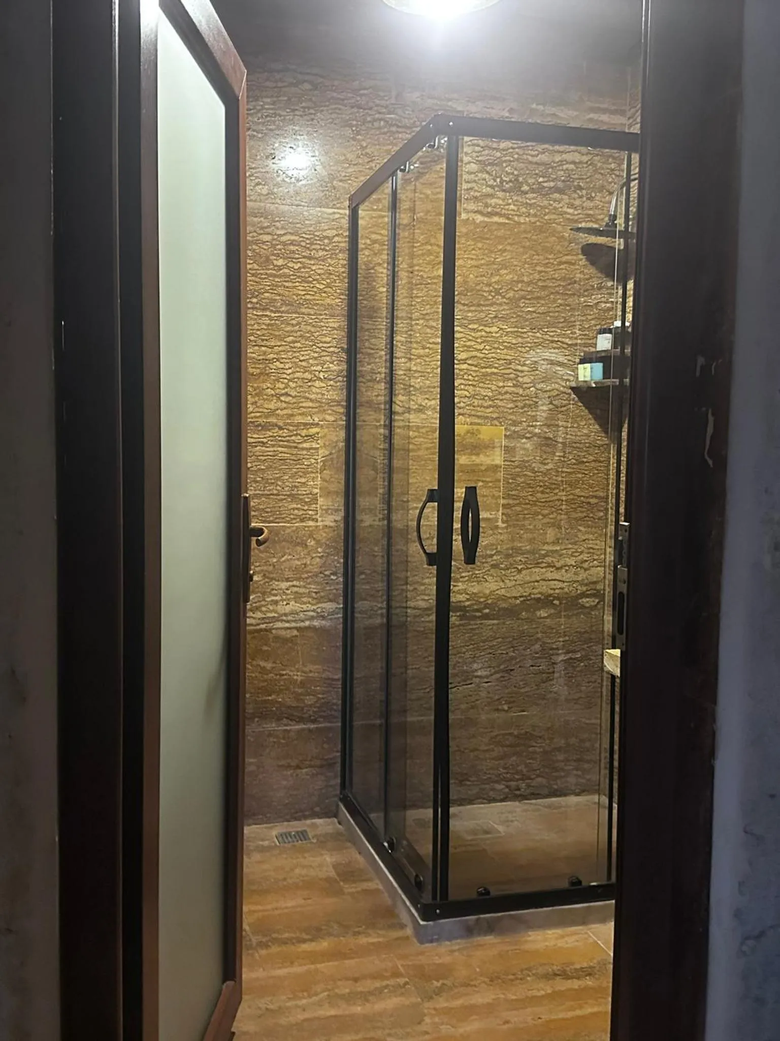 Junior Suite in Heritage Cave Inn Hotel