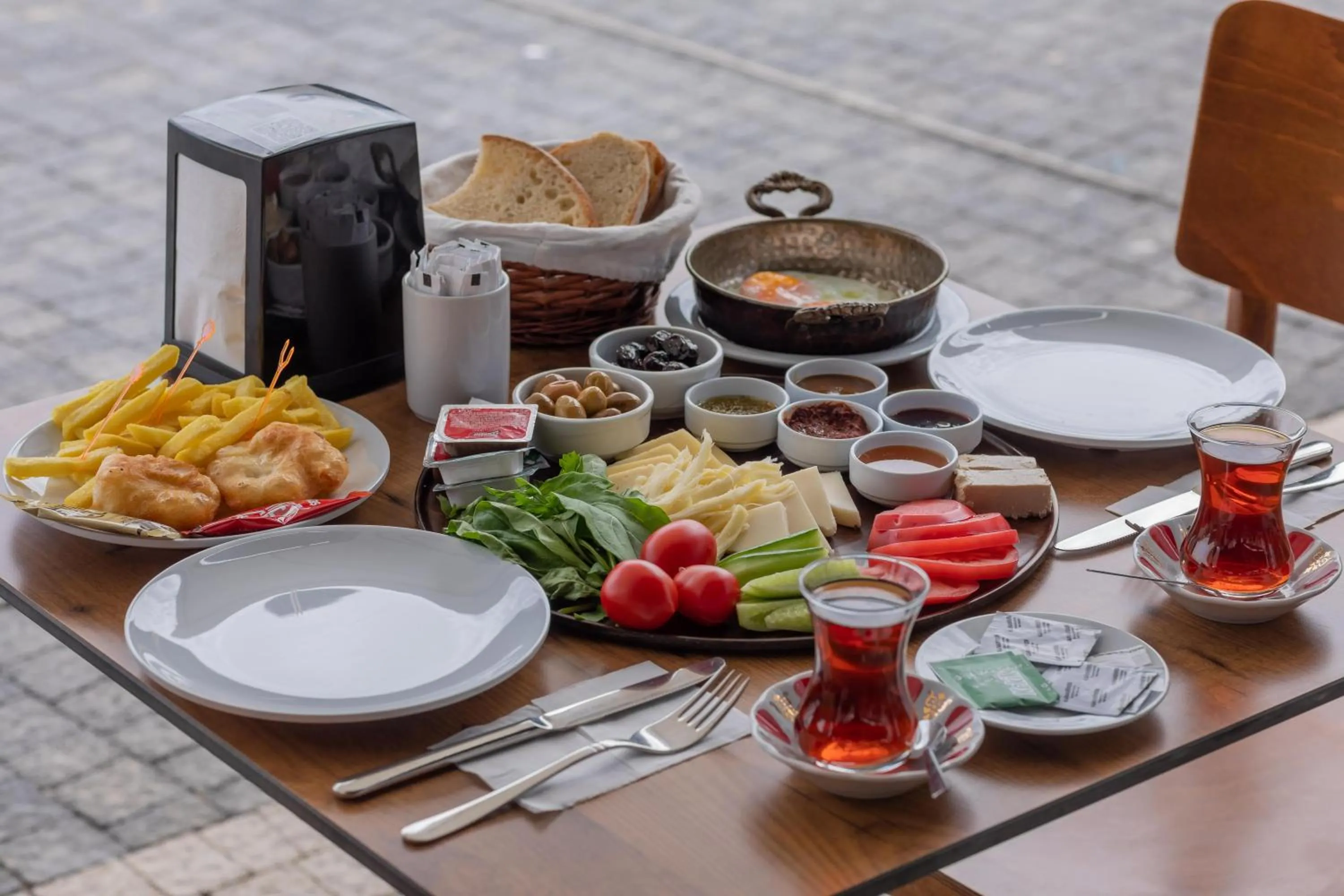 Breakfast in Mai Otel Cunda