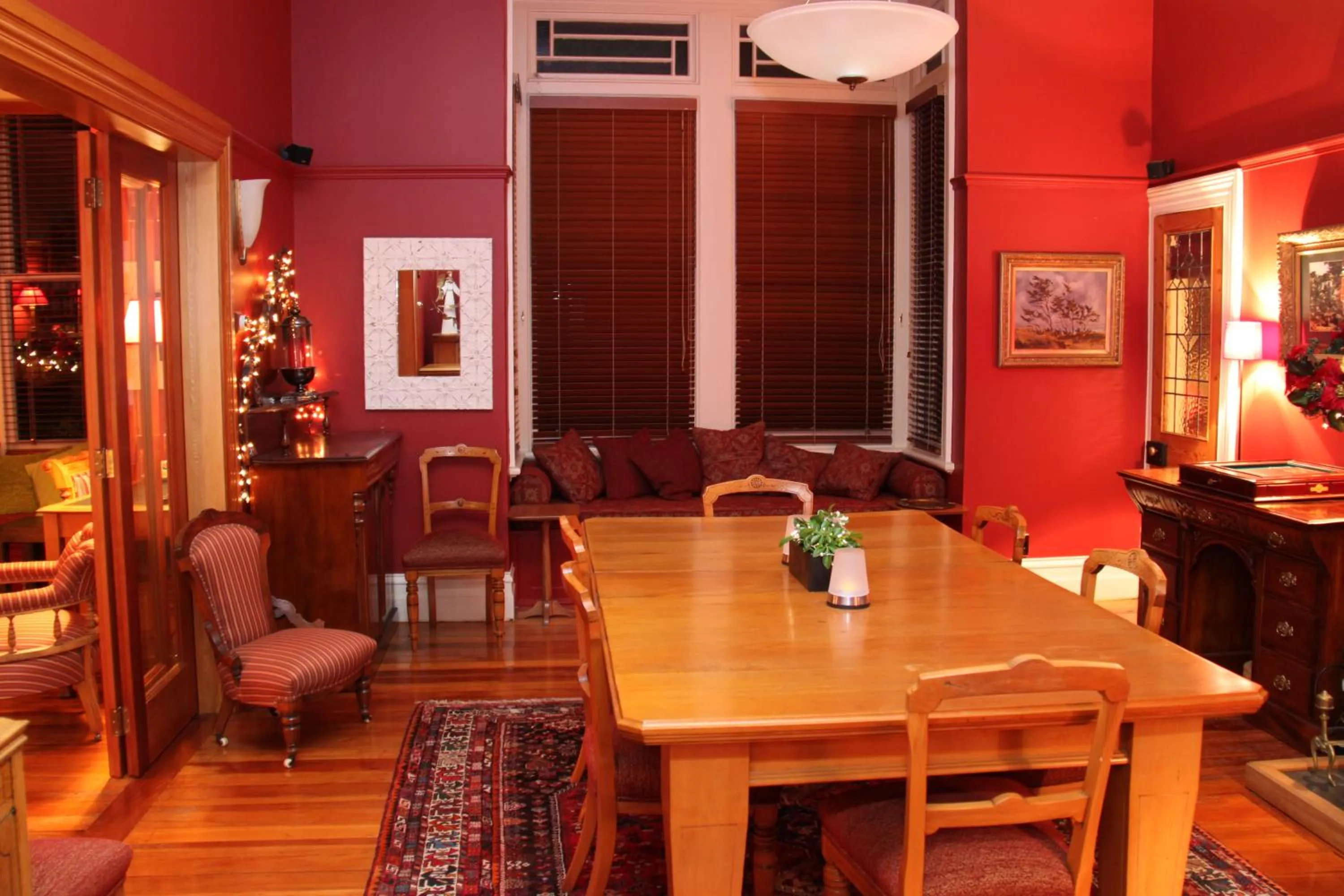 Dining area in Villa Rouge B&B