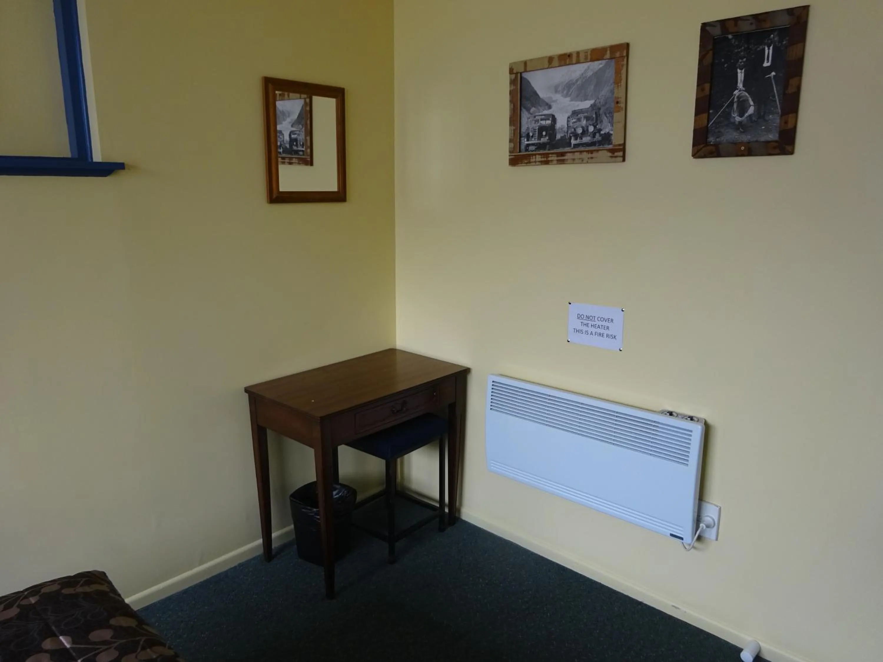 Bedroom in Glow Worm Accommodation