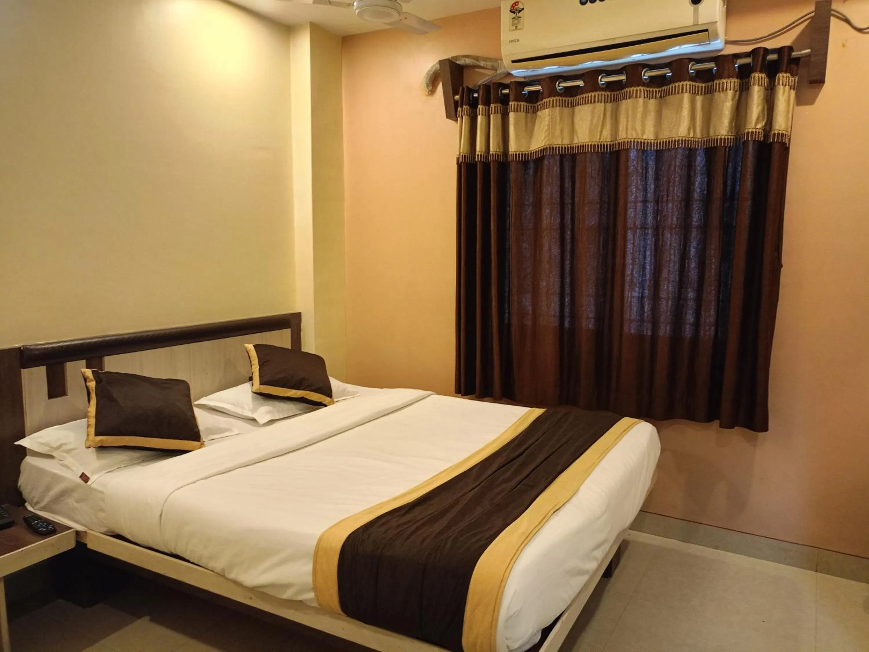 Bed in Hotel Sai Balaji