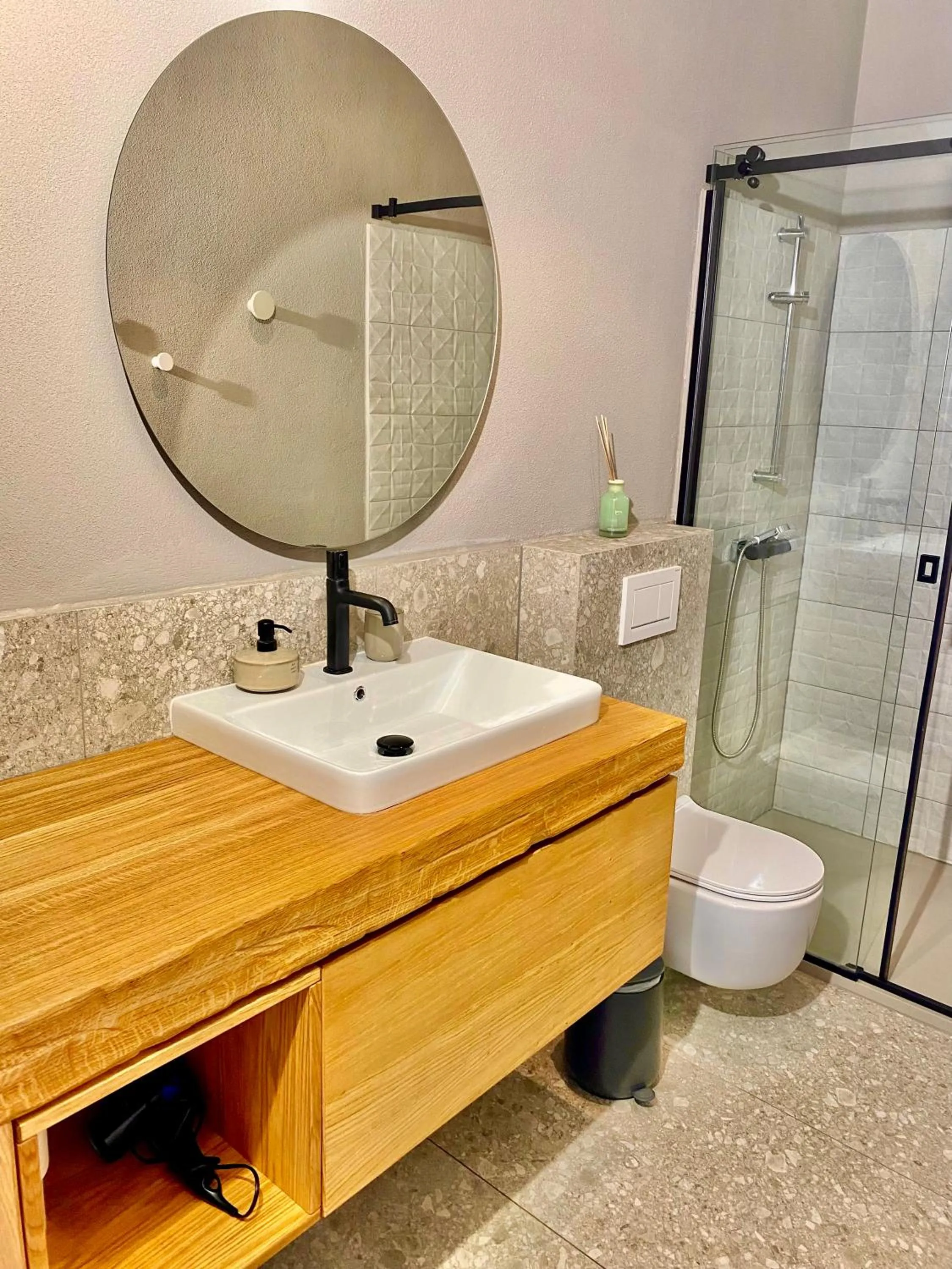 Shower in Vila ROBIDA & SPA