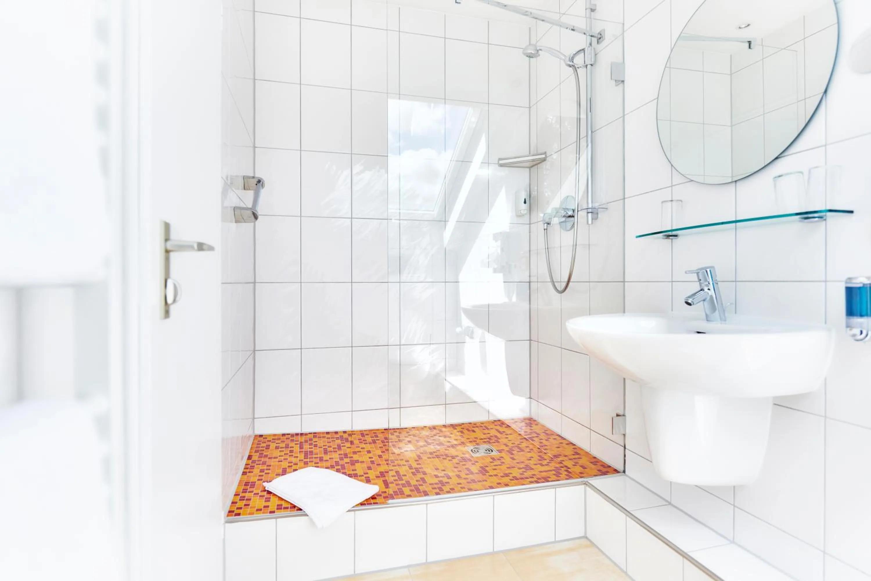 Shower in Waldhotel Sulzbachtal