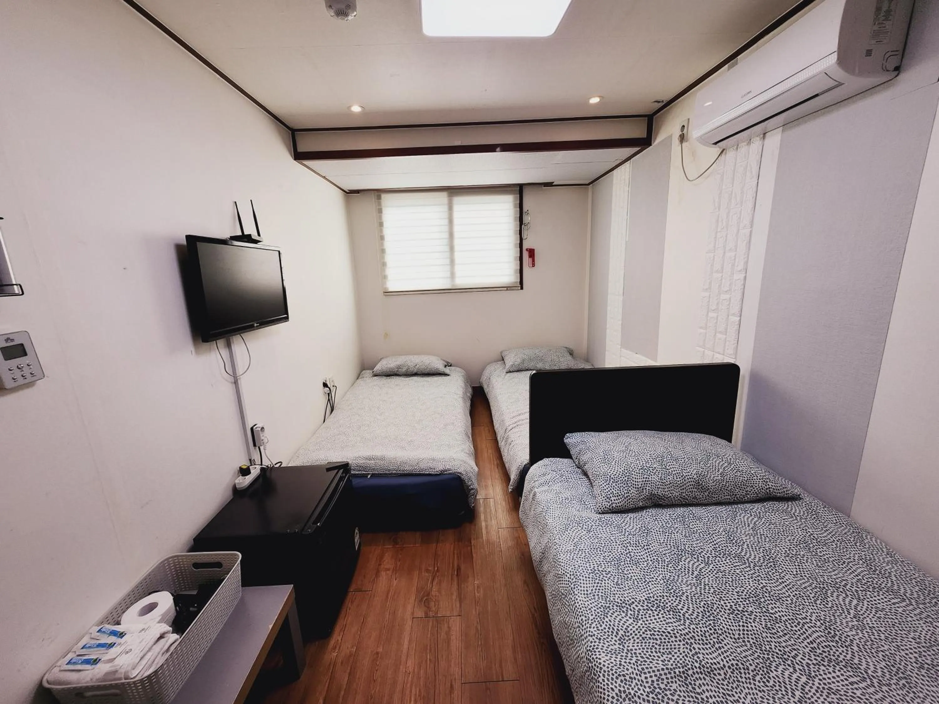 Photo of the whole room, Bed in Olive Hostel MyeongDong