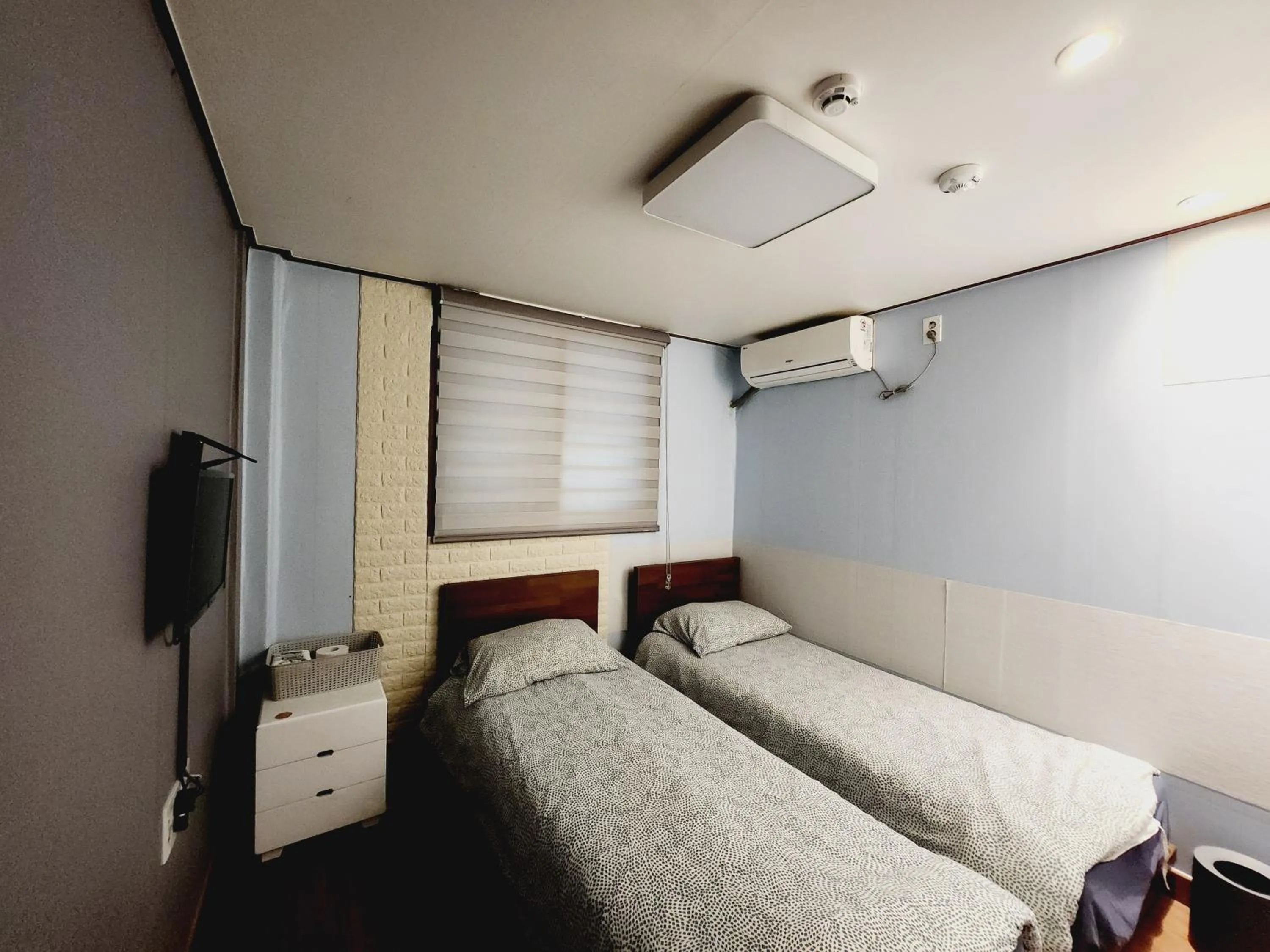 Photo of the whole room, Bed in Olive Hostel MyeongDong
