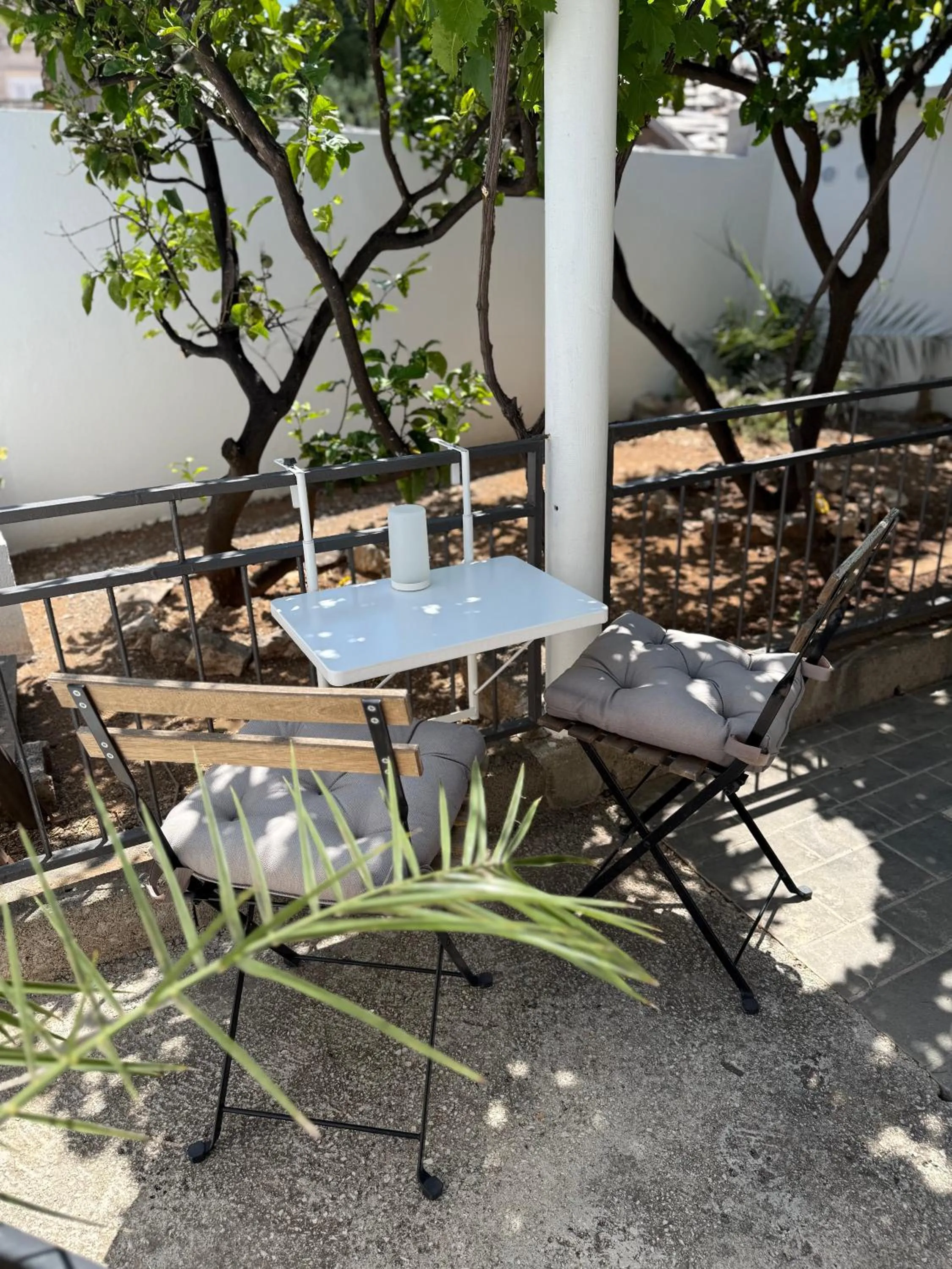 Two Flowers Luxury Apartment