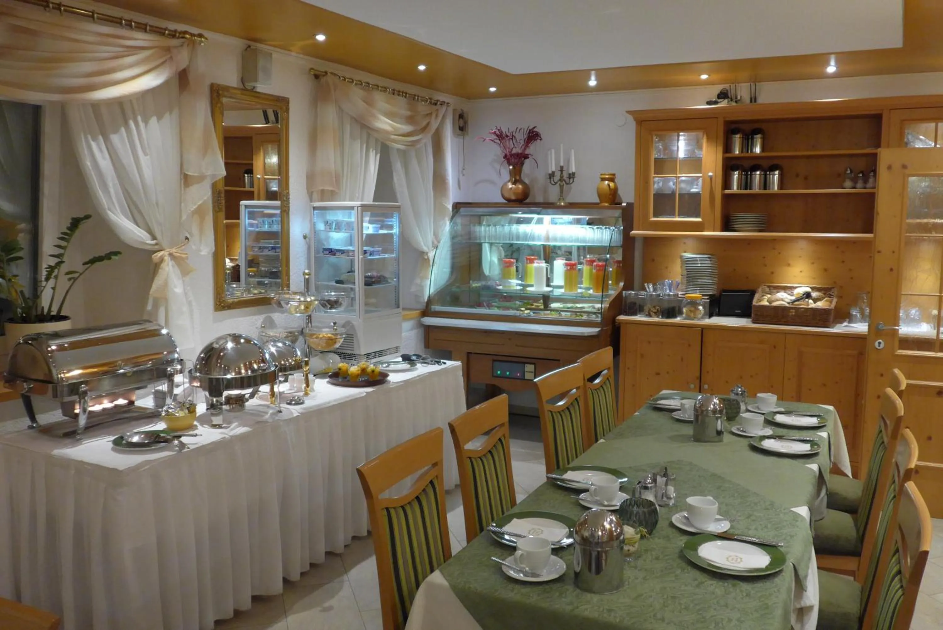 Restaurant/places to eat in Hotel Sonne