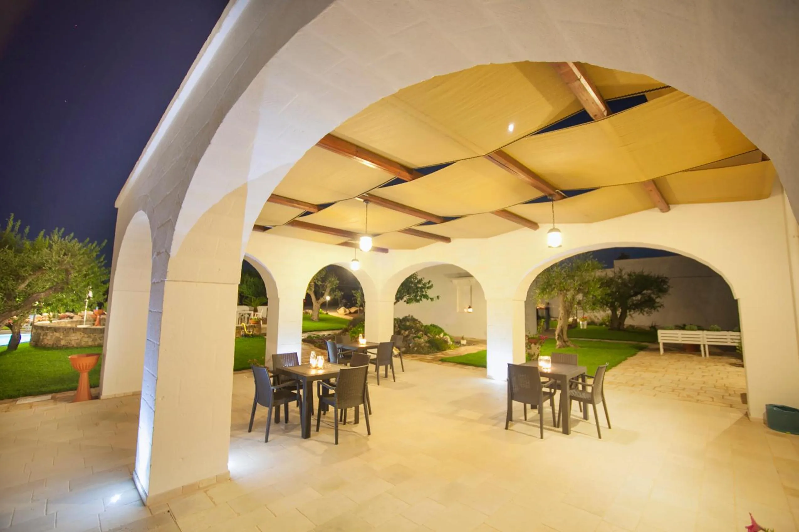 Seating area in Coppola di Seta