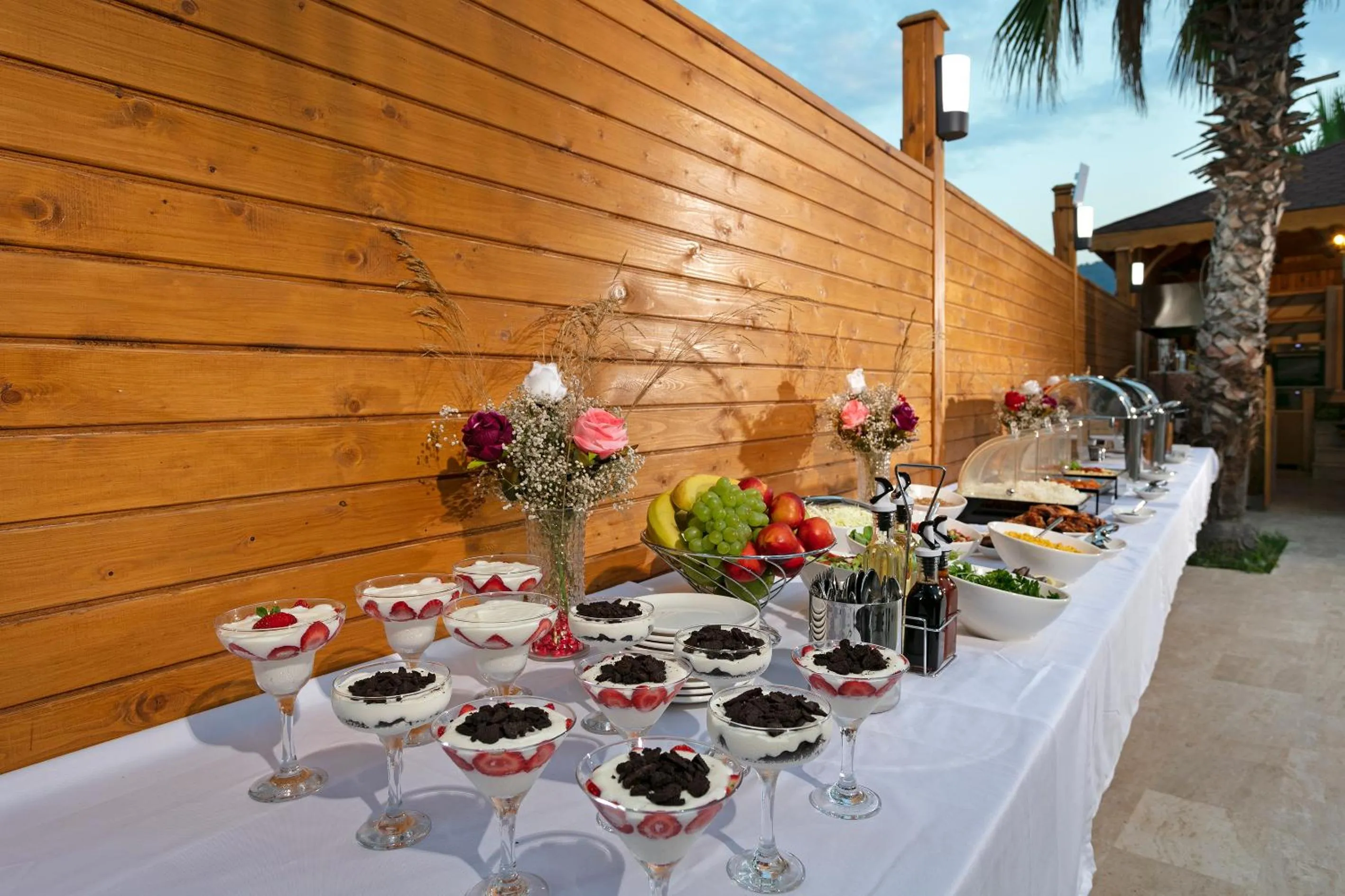 Restaurant/places to eat in Le Marden Hotel Spa