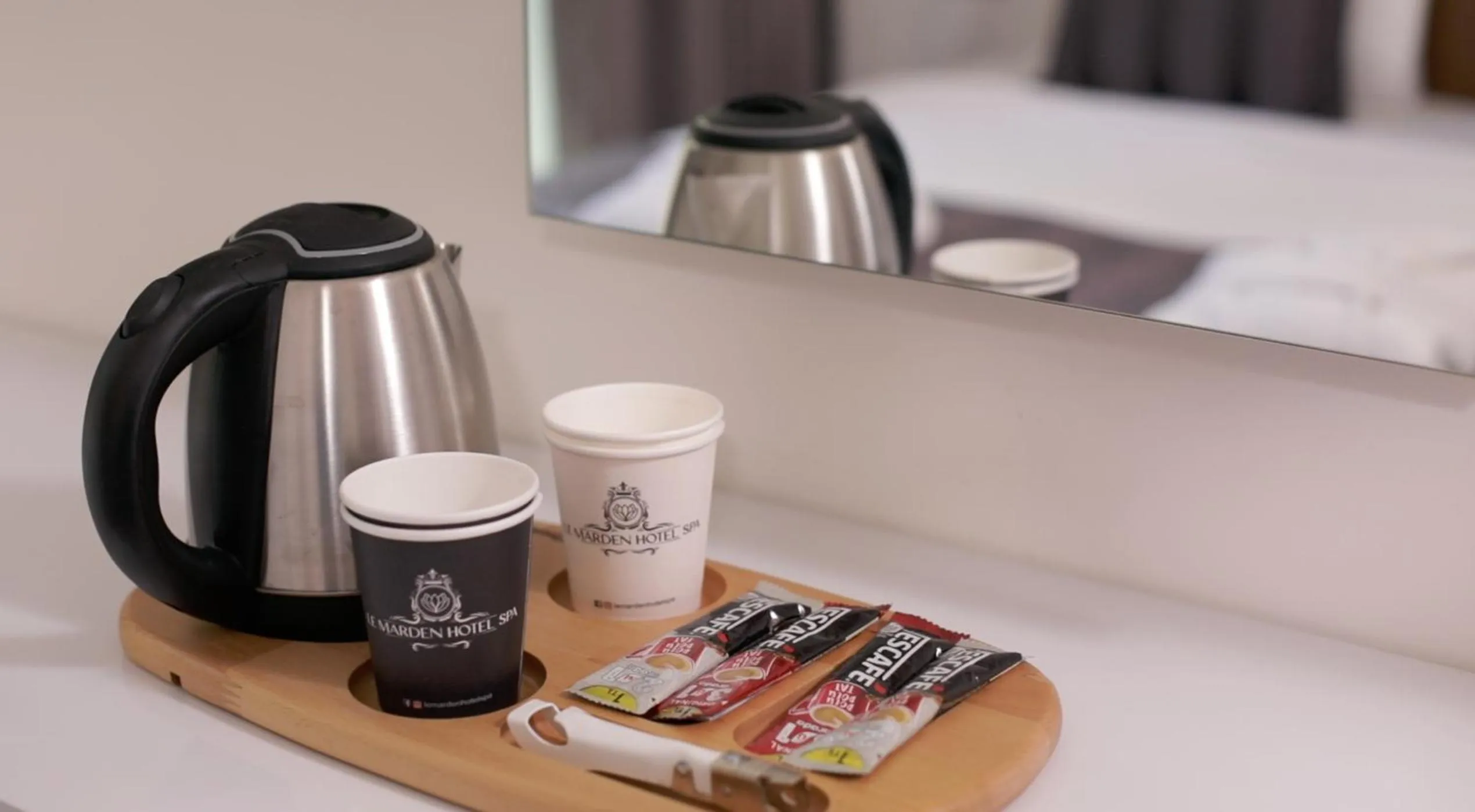 Coffee/tea facilities in Le Marden Hotel Spa